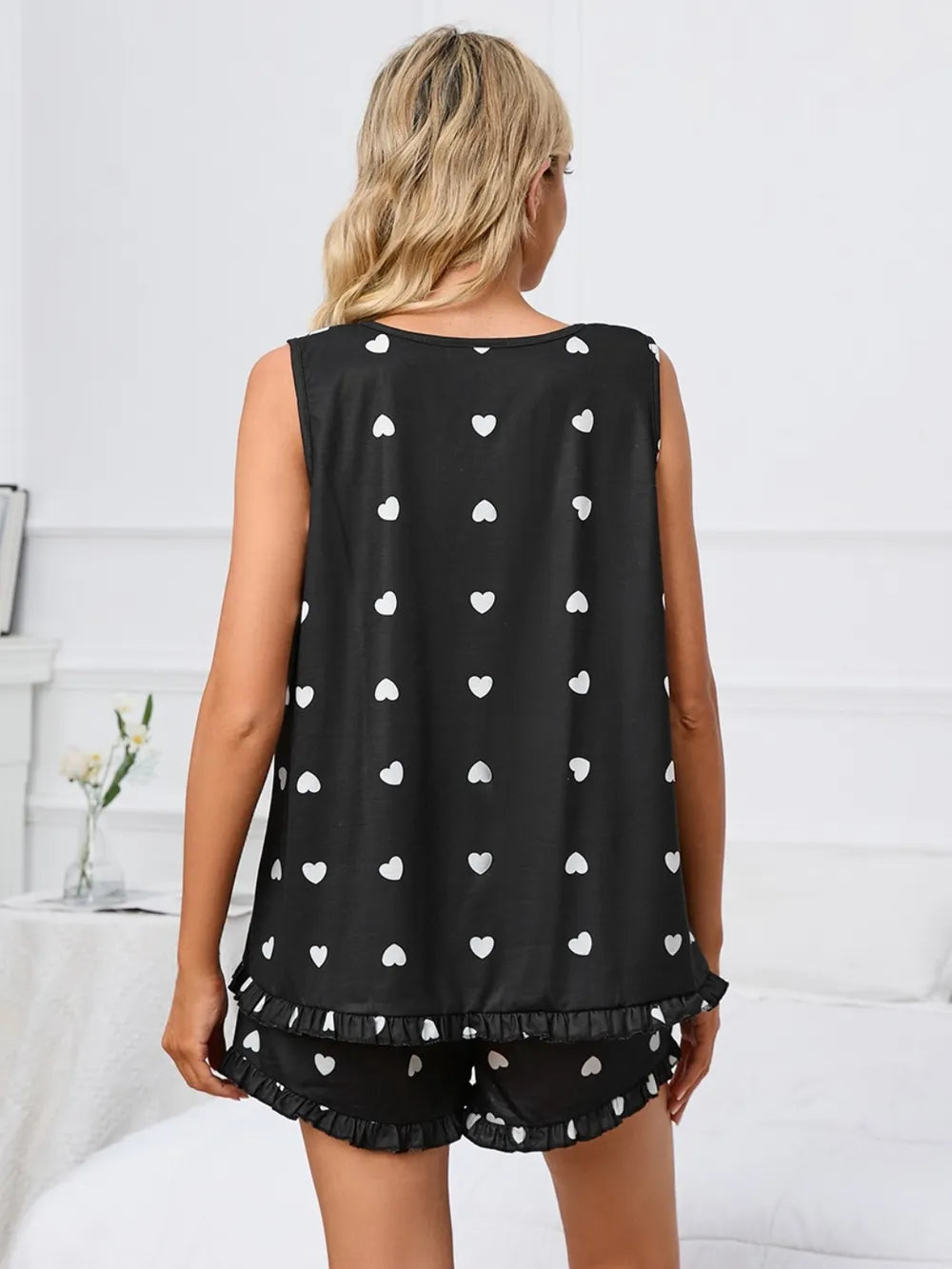 Heart Scoop Neck Tank and Shorts Lounge Set - Ladyez