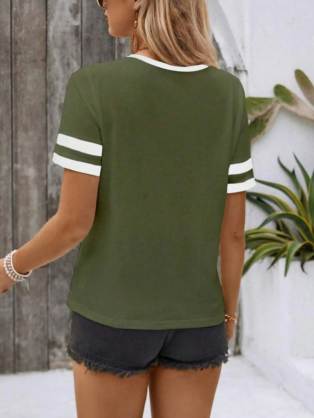 Striped Short Sleeve Half Zip Top - Ladyez