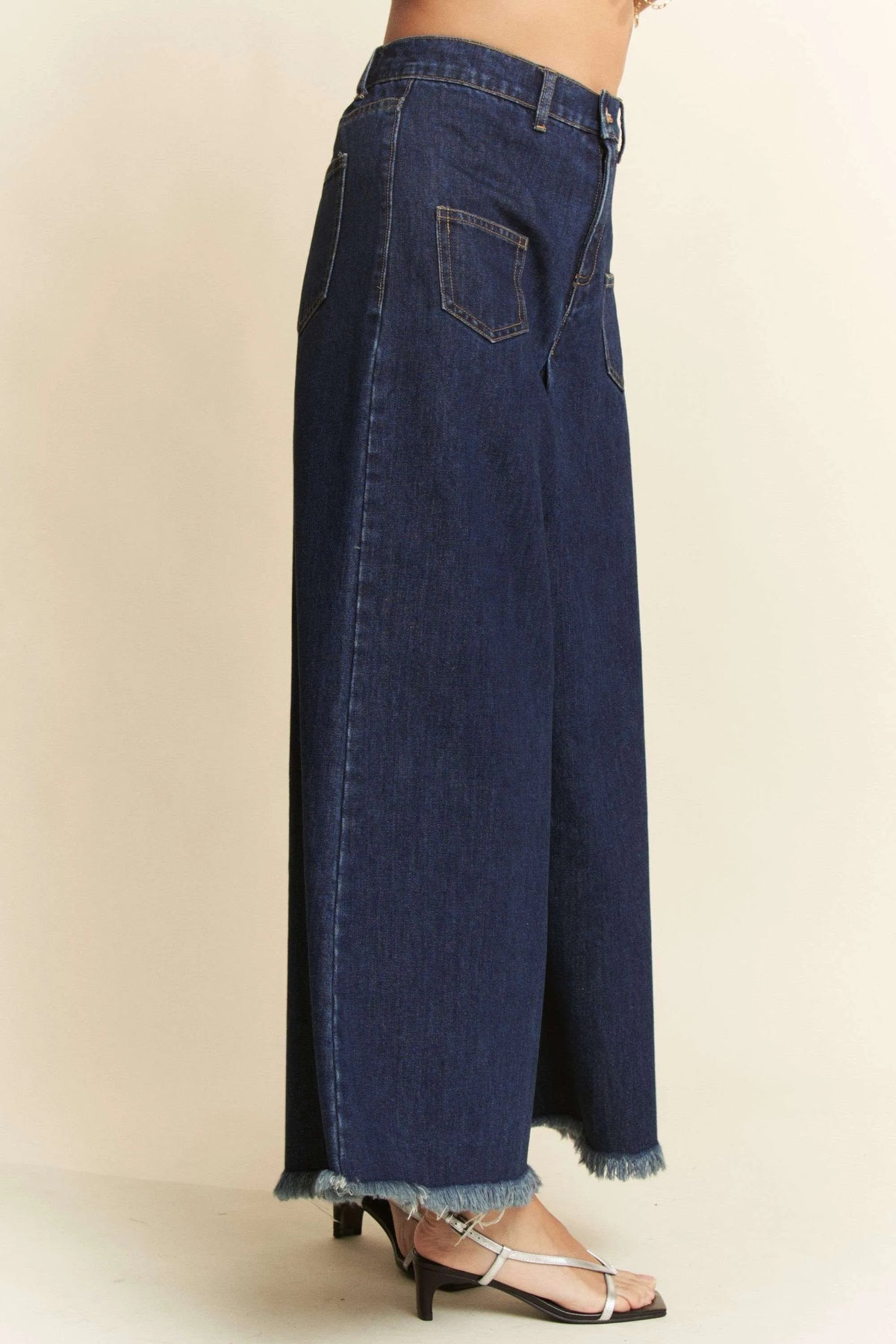 Davi & Dani Patch Pocket Wide Leg Culotte Jeans - Ladyez