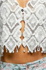 POL Geometric Crochet Cropped Vest with Scalloped Edge Fringe Trim