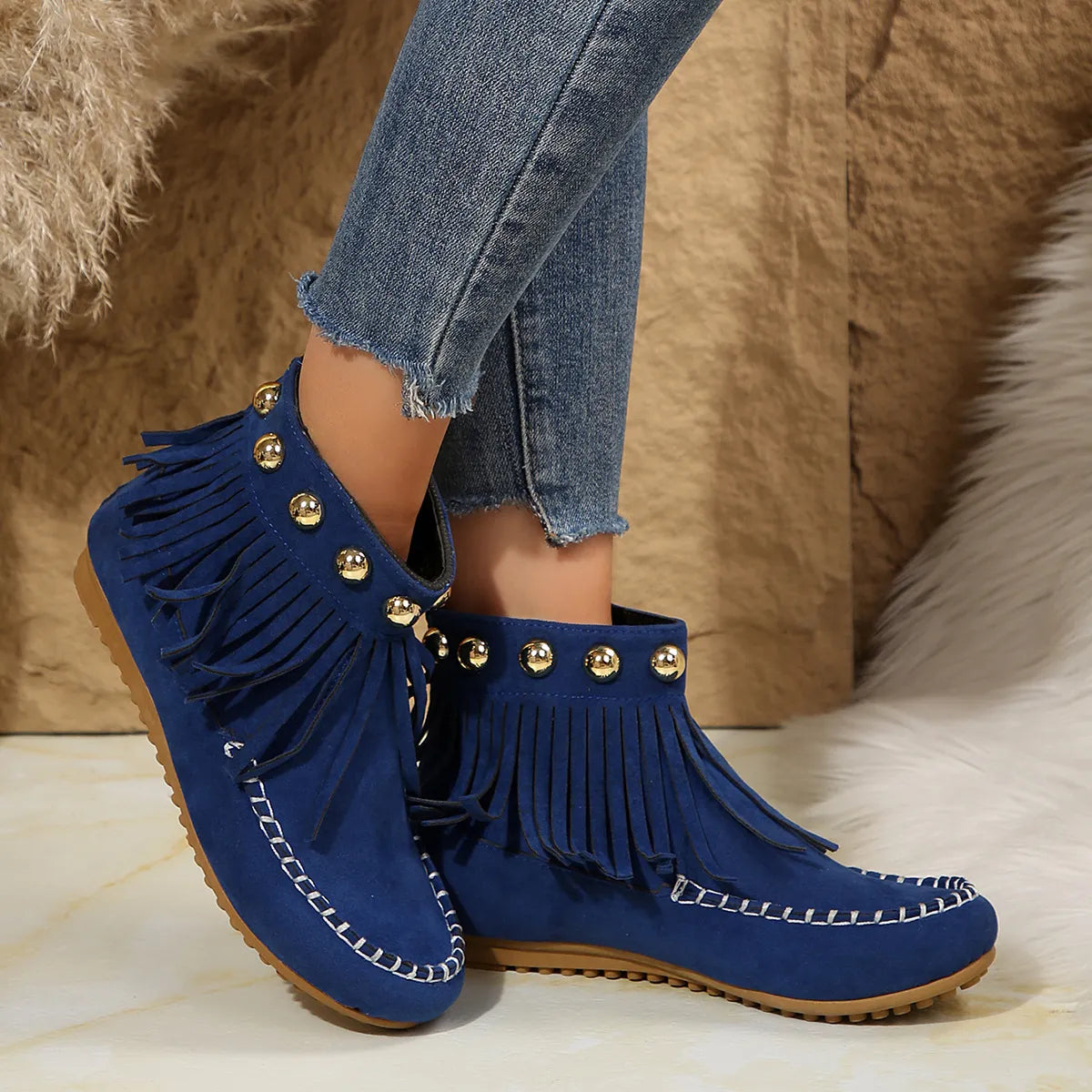 Round Toe Platform Boots - Ladyez