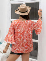 Plus Size Seashell Print Flare Sleeve Blouse