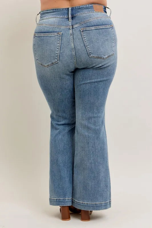 Judy Blue Full Size High-Waist Flare Denim Jeans with Front Seam Detail Plus Size - Ladyez