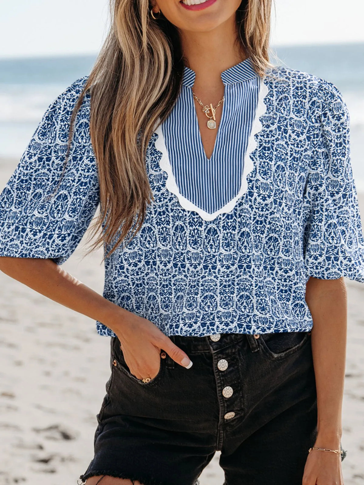 Printed Contrast Ric-Rac Puff Sleeve Top - Ladyez