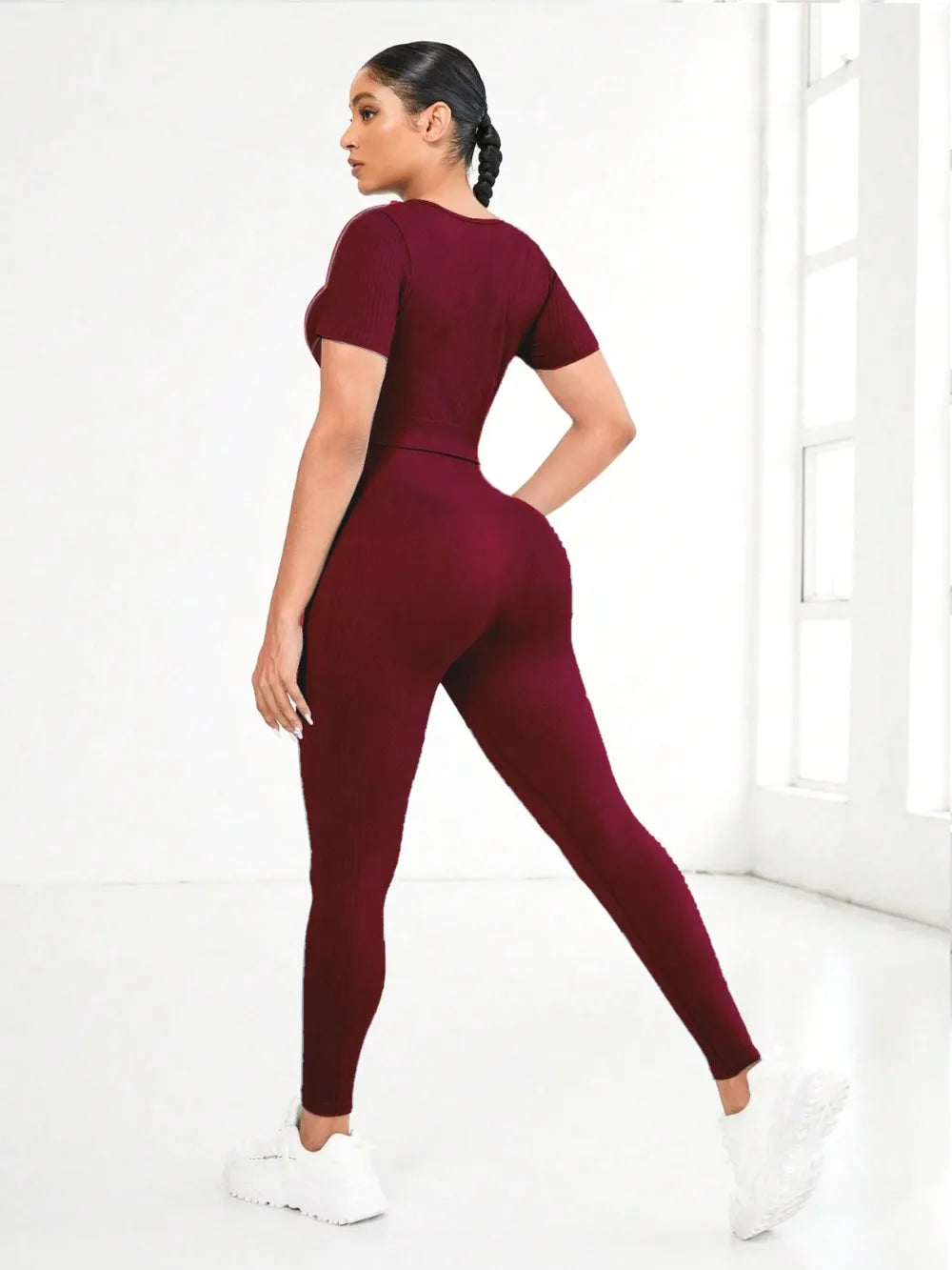 Round Neck Short Sleeve Top and Leggings Active Set - Ladyez