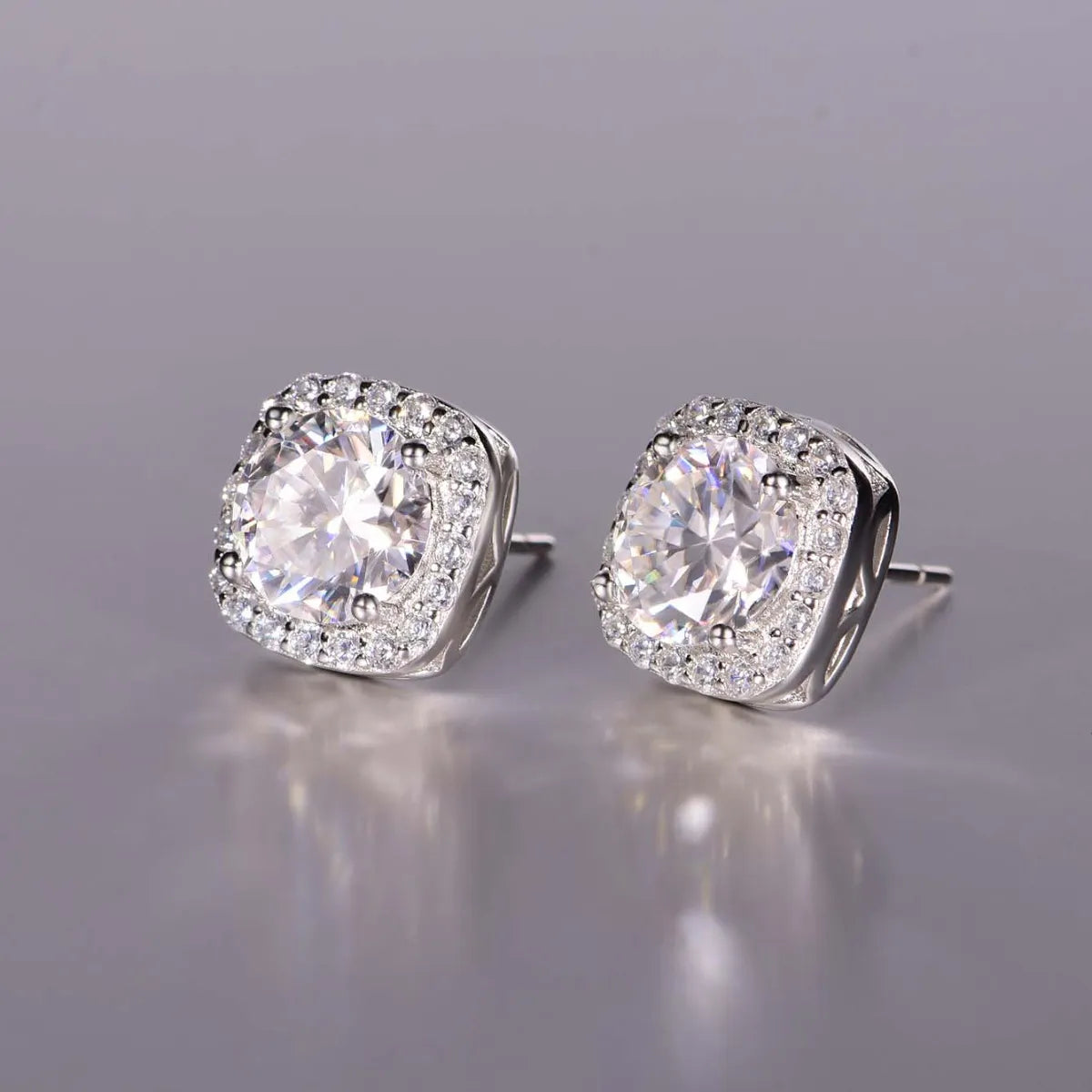 2.4 Carat Moissanite Stud Earrings - Ladyez