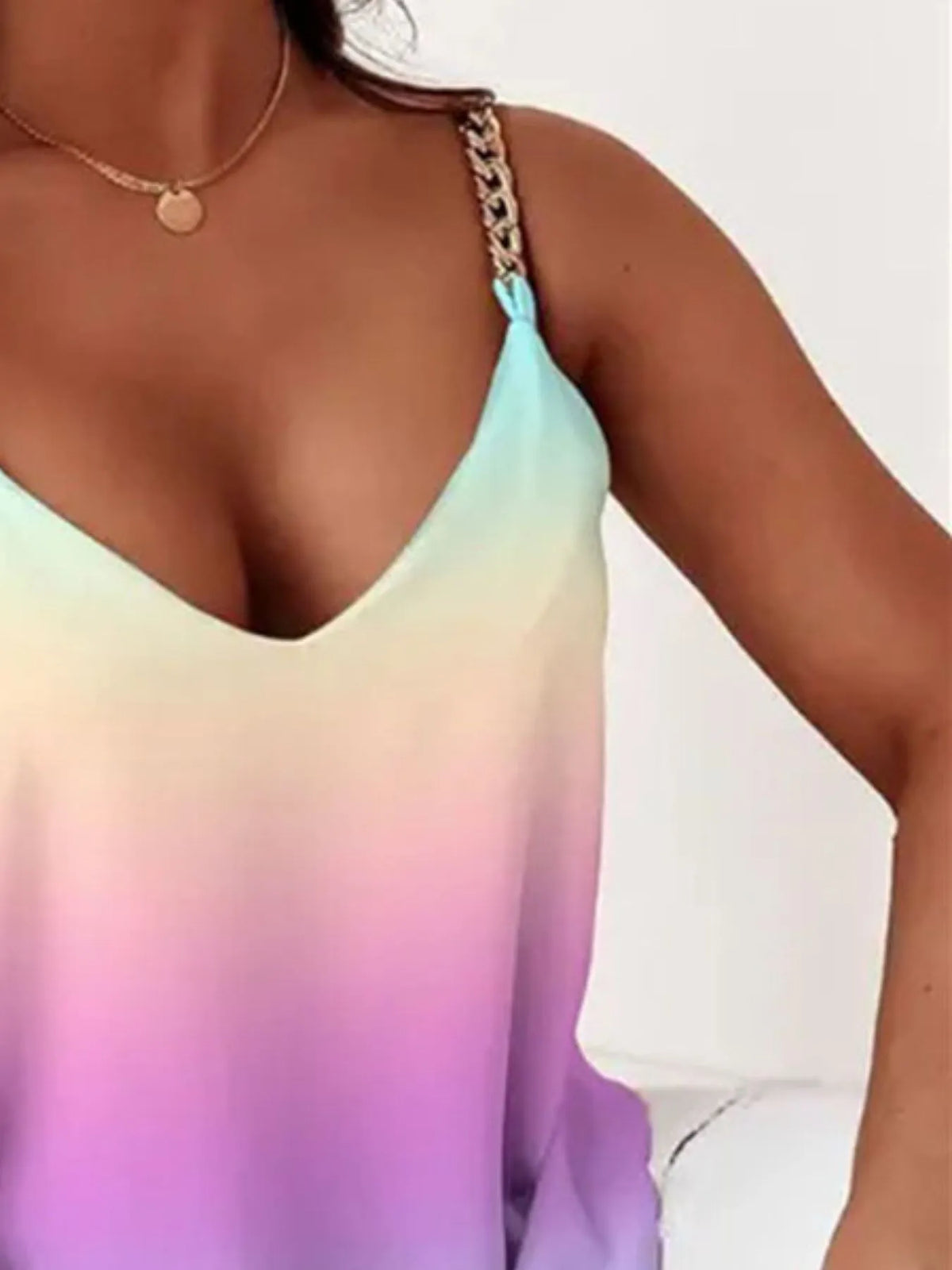 Chain Strap V-Neck Tank Top - Ladyez