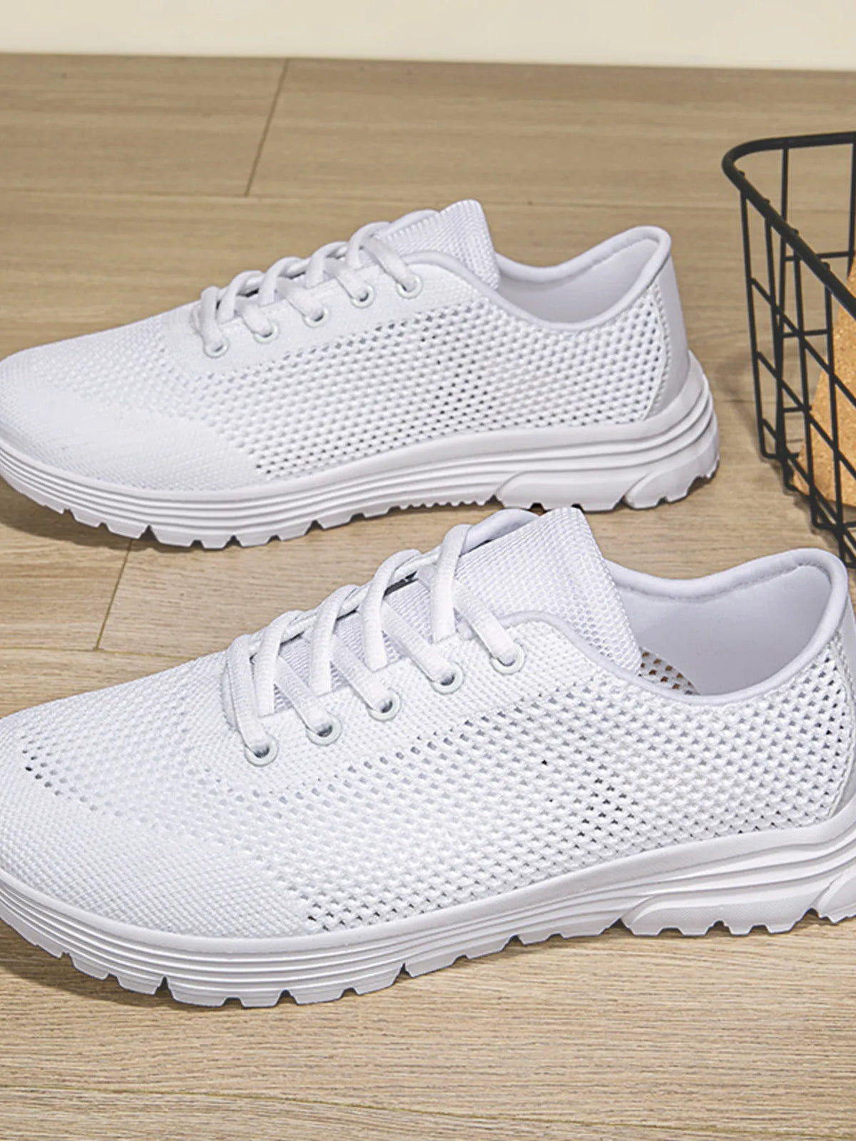Lightweight Breathable Mesh Athletic Sneakers - Ladyez