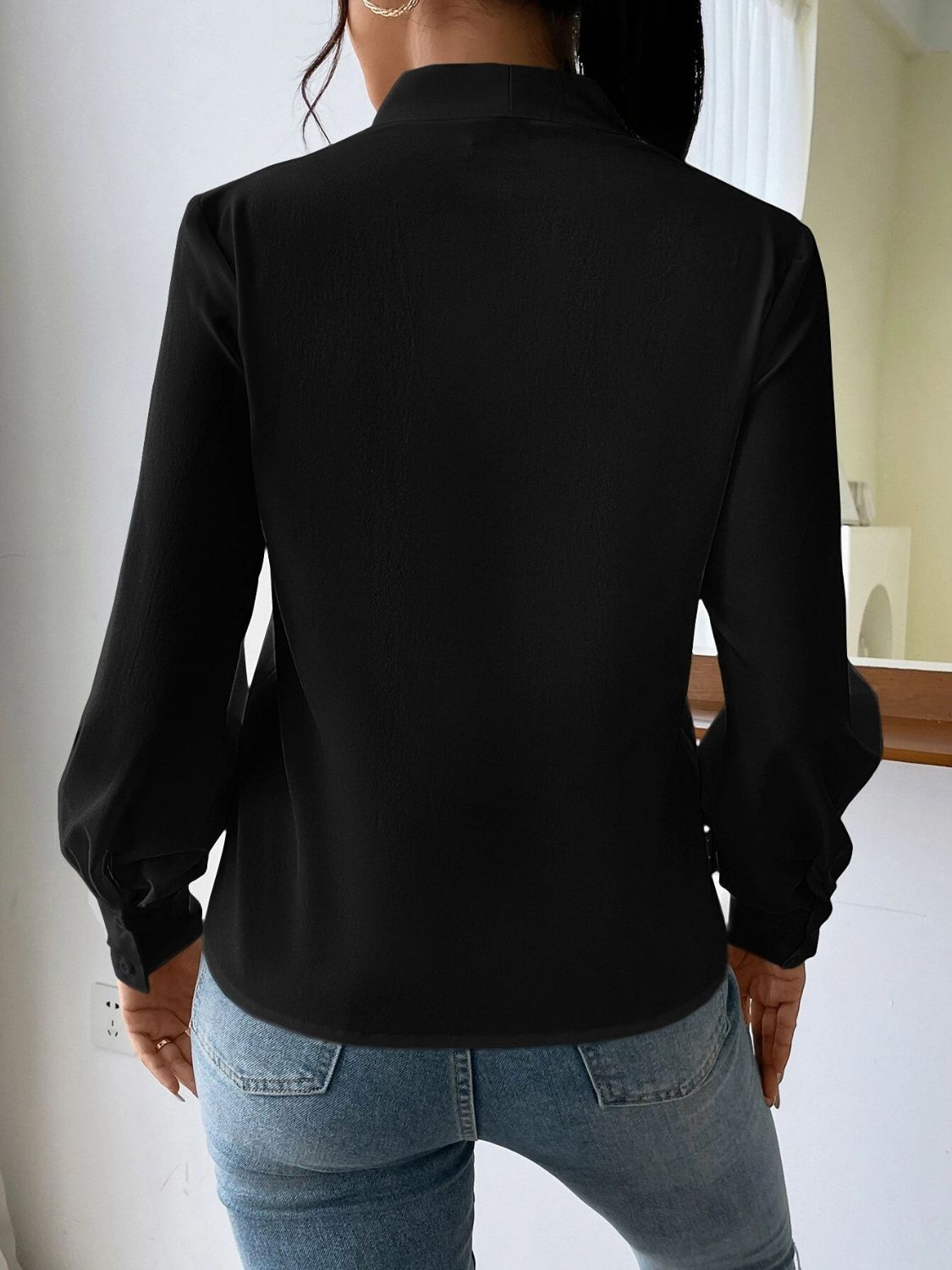 V Neck Long Sleeve Top - Ladyez