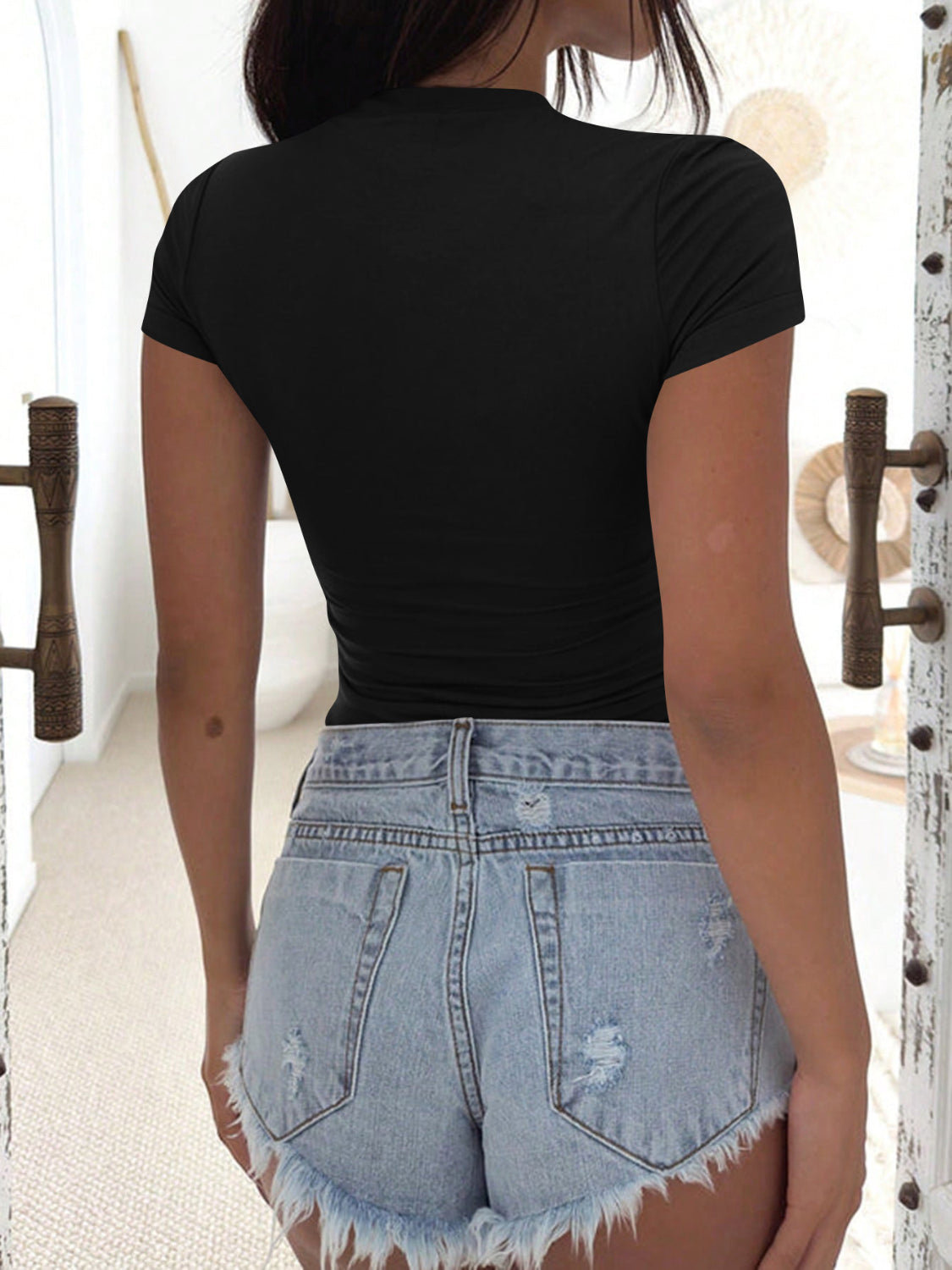 Scoop Neck Short Sleeve T-Shirt - Ladyez