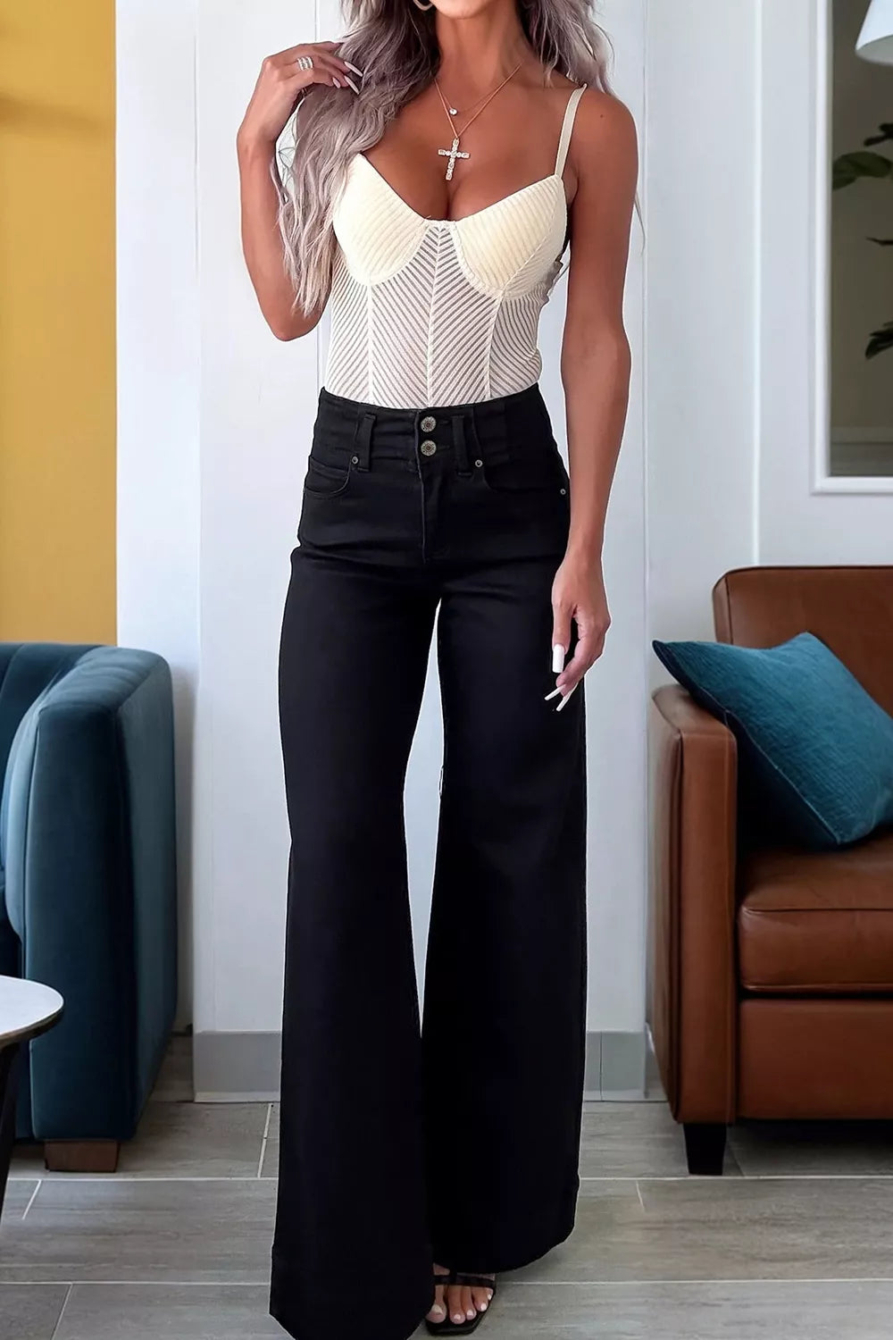 2-Button High Waist Flared Bottom Jeans