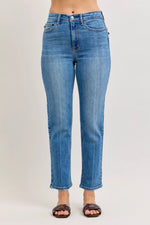 Judy Blue High-Waisted Straight-LegJeans