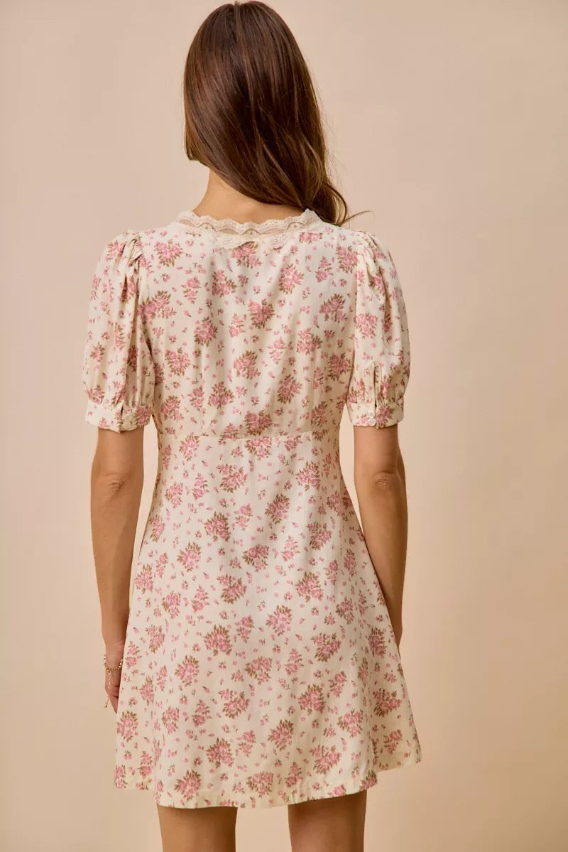 SO ME Floral Lace TrimedShort Sleeves Mini Dress