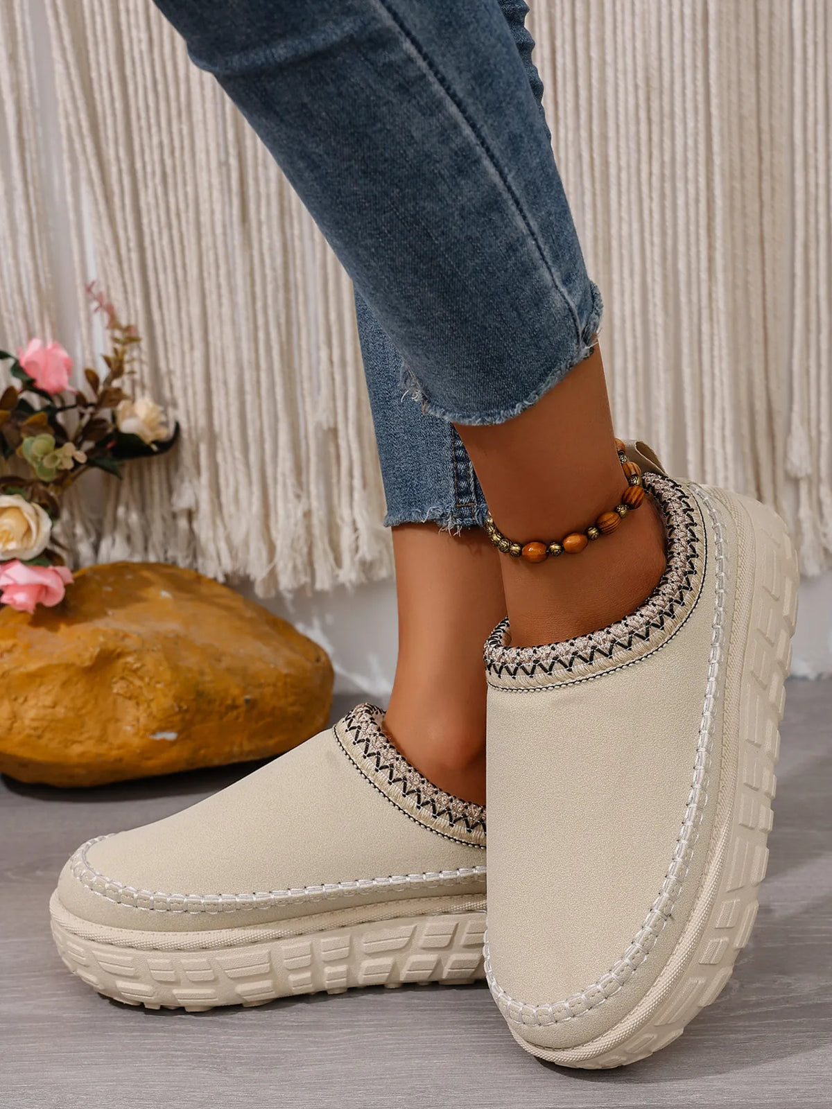 Embroidered Trim Round Toe Platform Boots - Ladyez