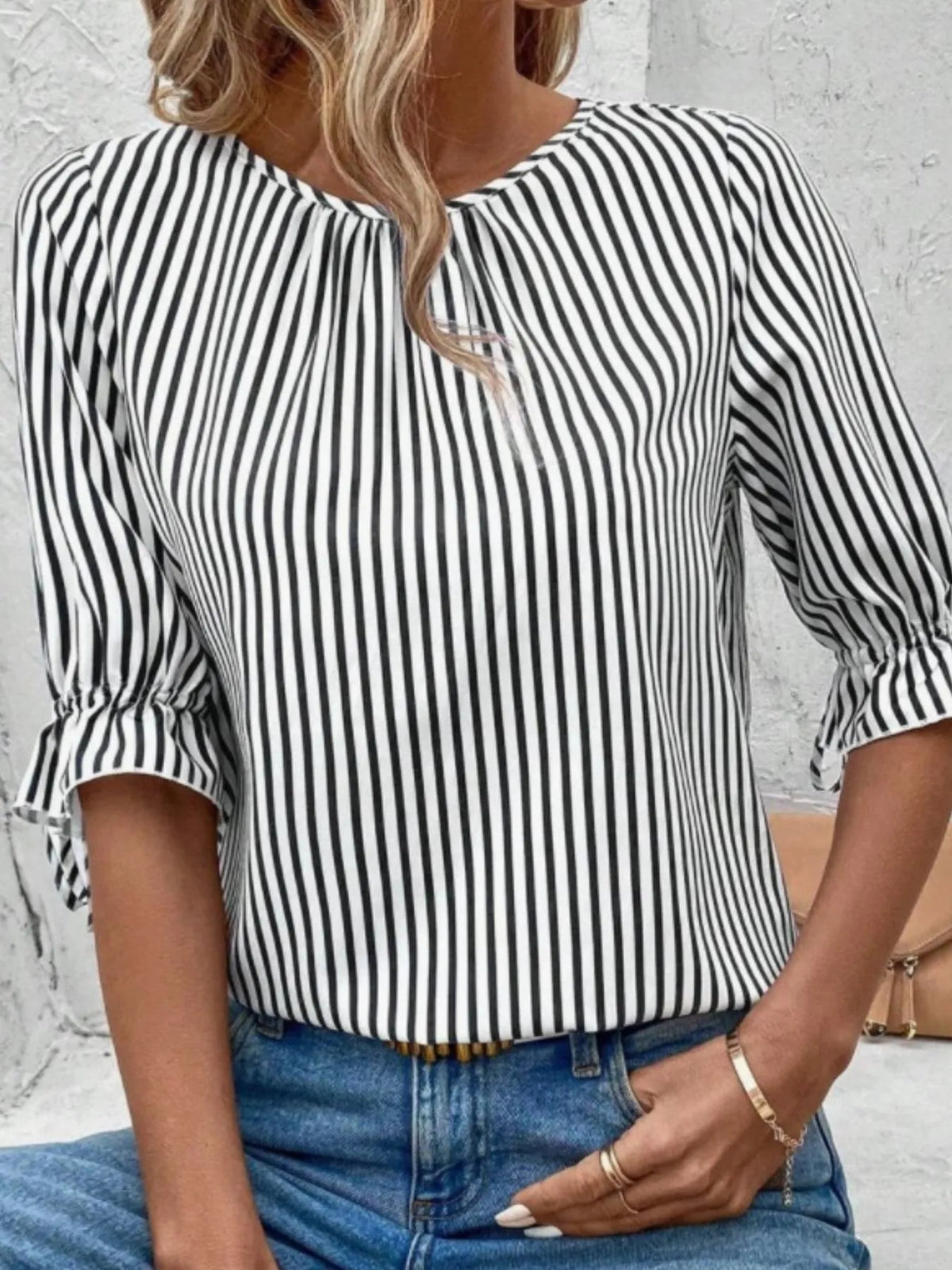 Striped Round Neck Half Sleeve Casual Blouse - Ladyez