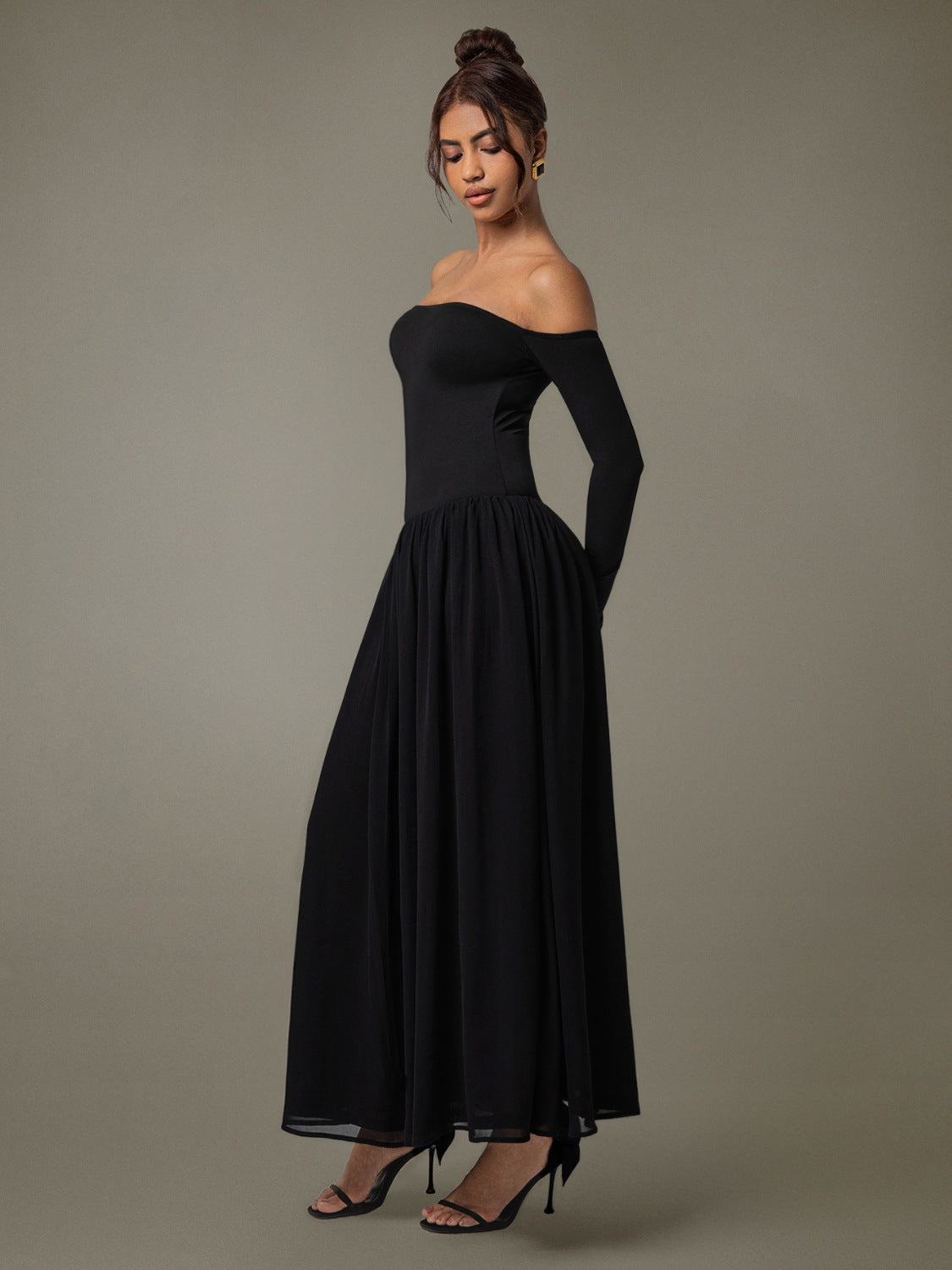 Off Shoulder Long Sleeve Maxi Dress - Ladyez