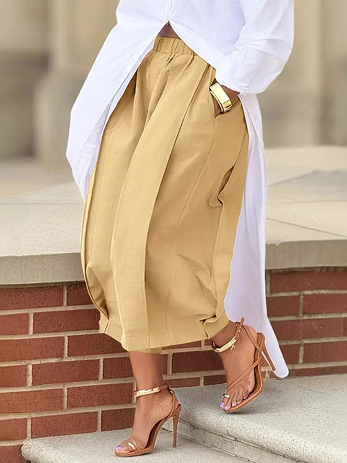 Wide Leg Pleated Detail Pants