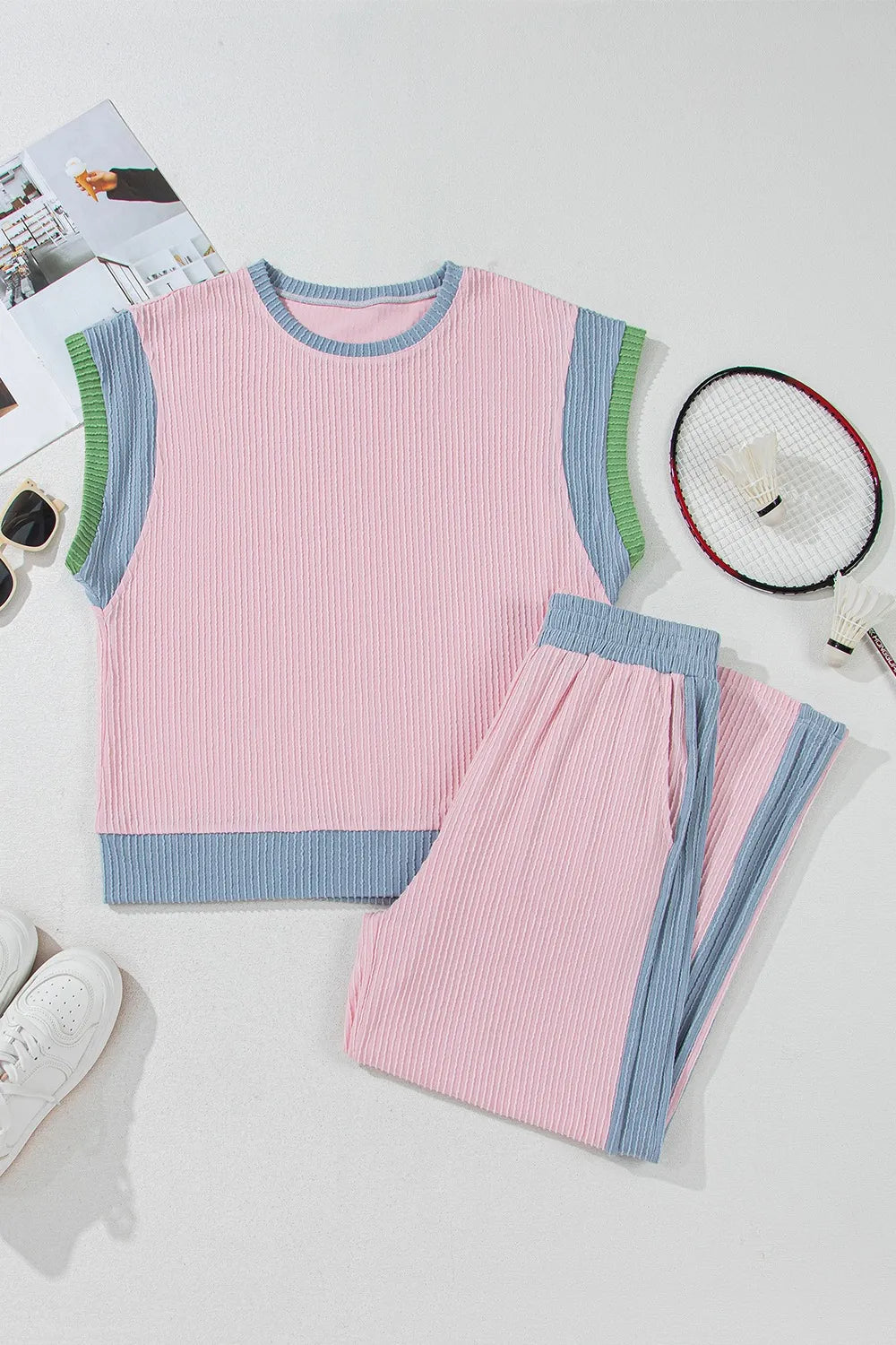 Contrast Round Neck Top and Pants Set - Ladyez