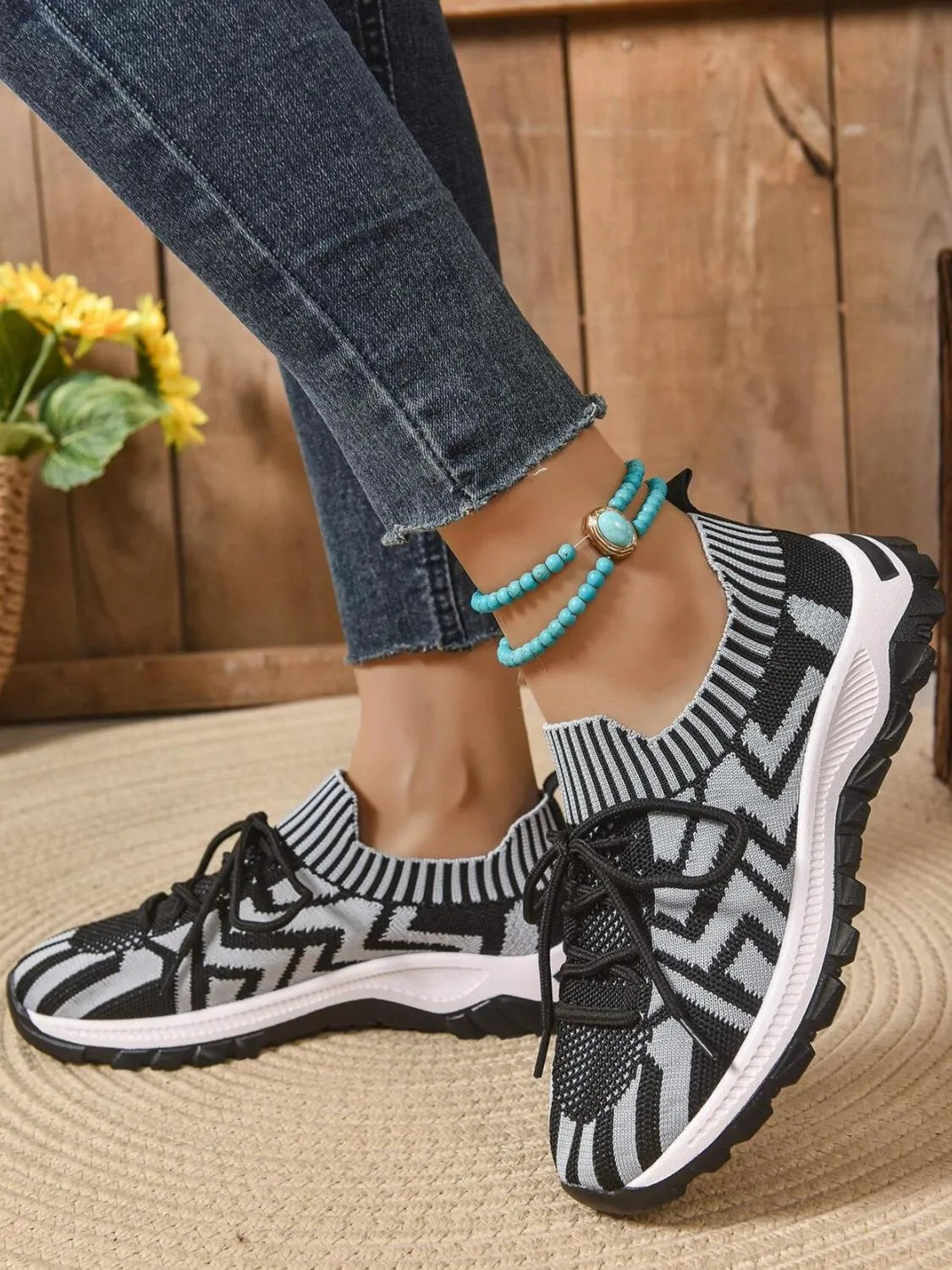 Mesh Knit Lace Up Athletic - Ladyez