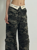 Camouflage Relaxed Fit Jeans - Ladyez