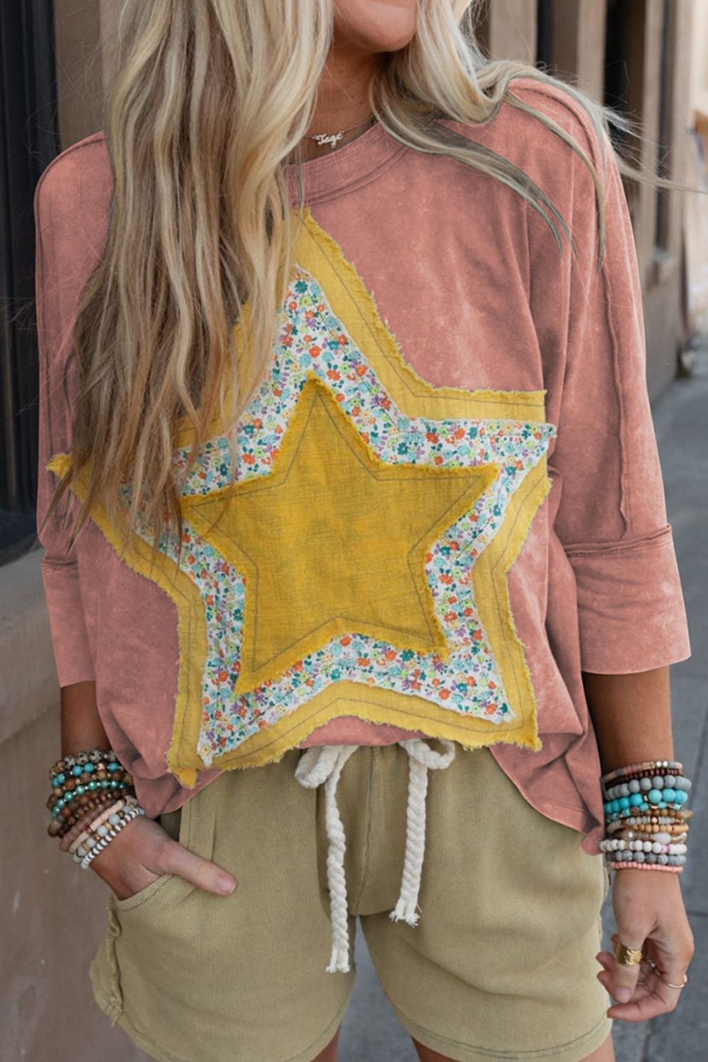 Star Applique Round Neck T-Shirt - Ladyez