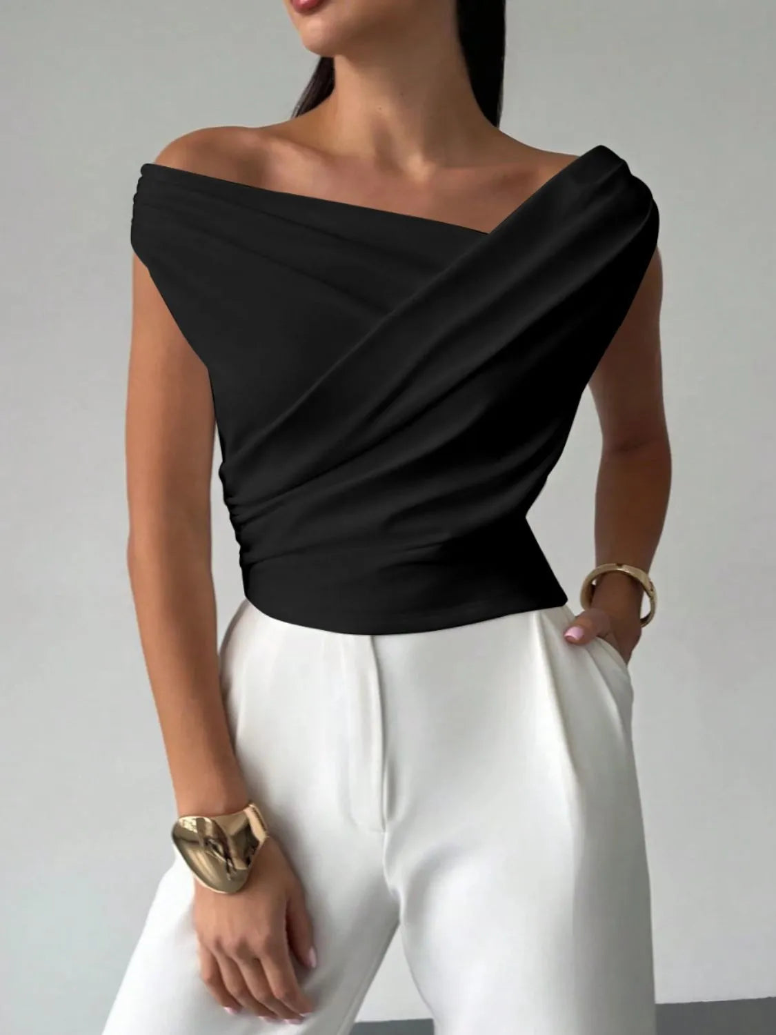 Asymmetrical Ruched Short Sleeve Top - Ladyez