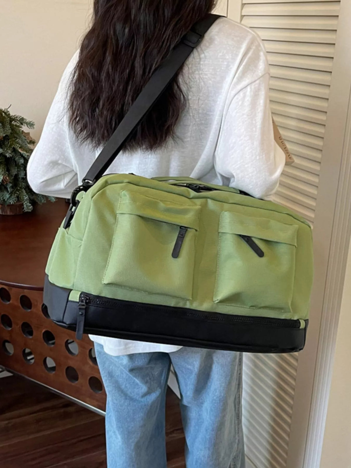 Multiple Pockets Travel Bag