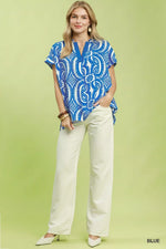 Umgee Geometric Print V-Neck Short Sleeve Top