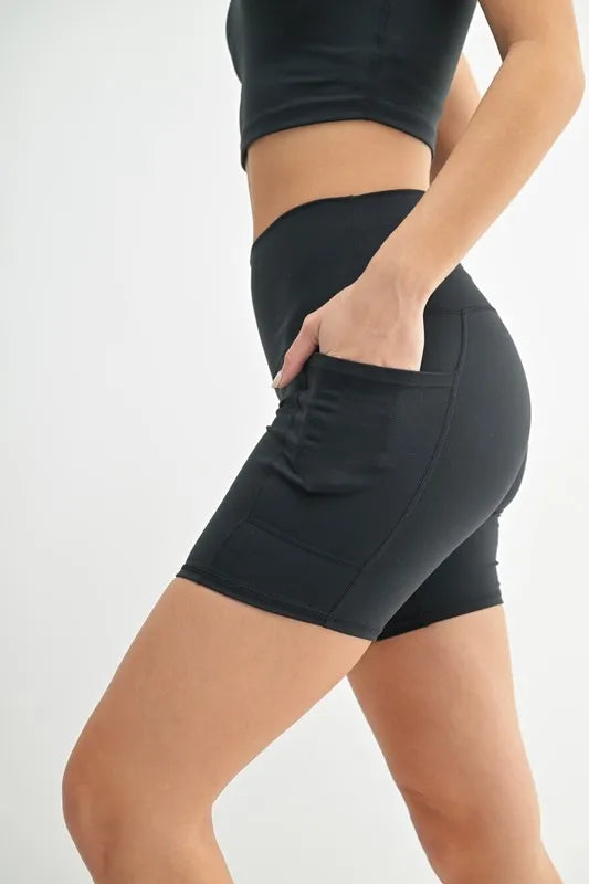 MONO B Venice Cloud Light Sculpt Biker Shorts - Ladyez