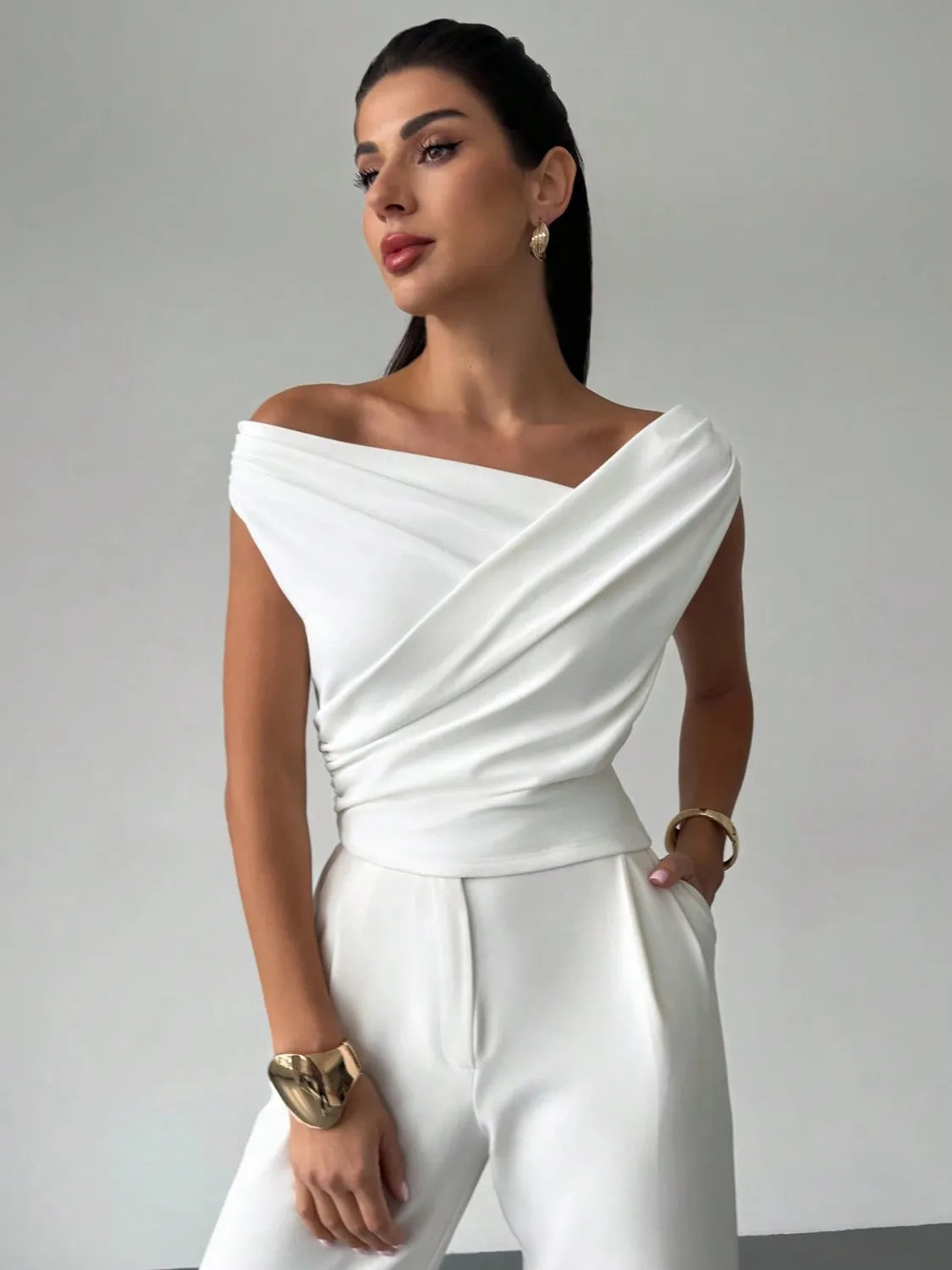 Asymmetrical Ruched Short Sleeve Top - Ladyez