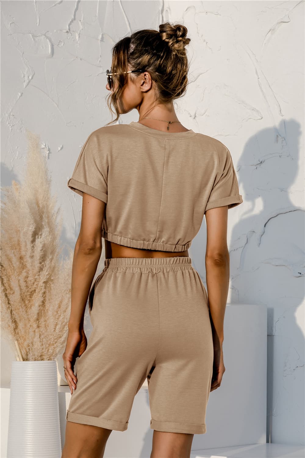 Short Sleeve Cropped Top and Drawstring Shorts Lounge Set - Ladyez