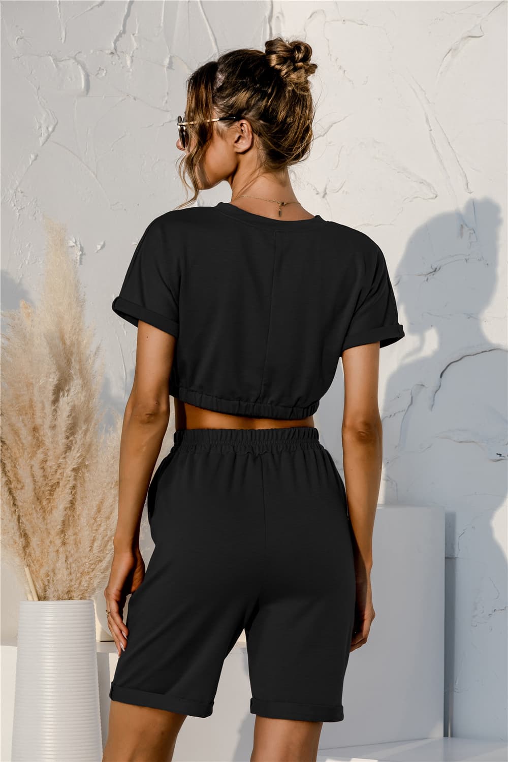 Short Sleeve Cropped Top and Drawstring Shorts Lounge Set - Ladyez