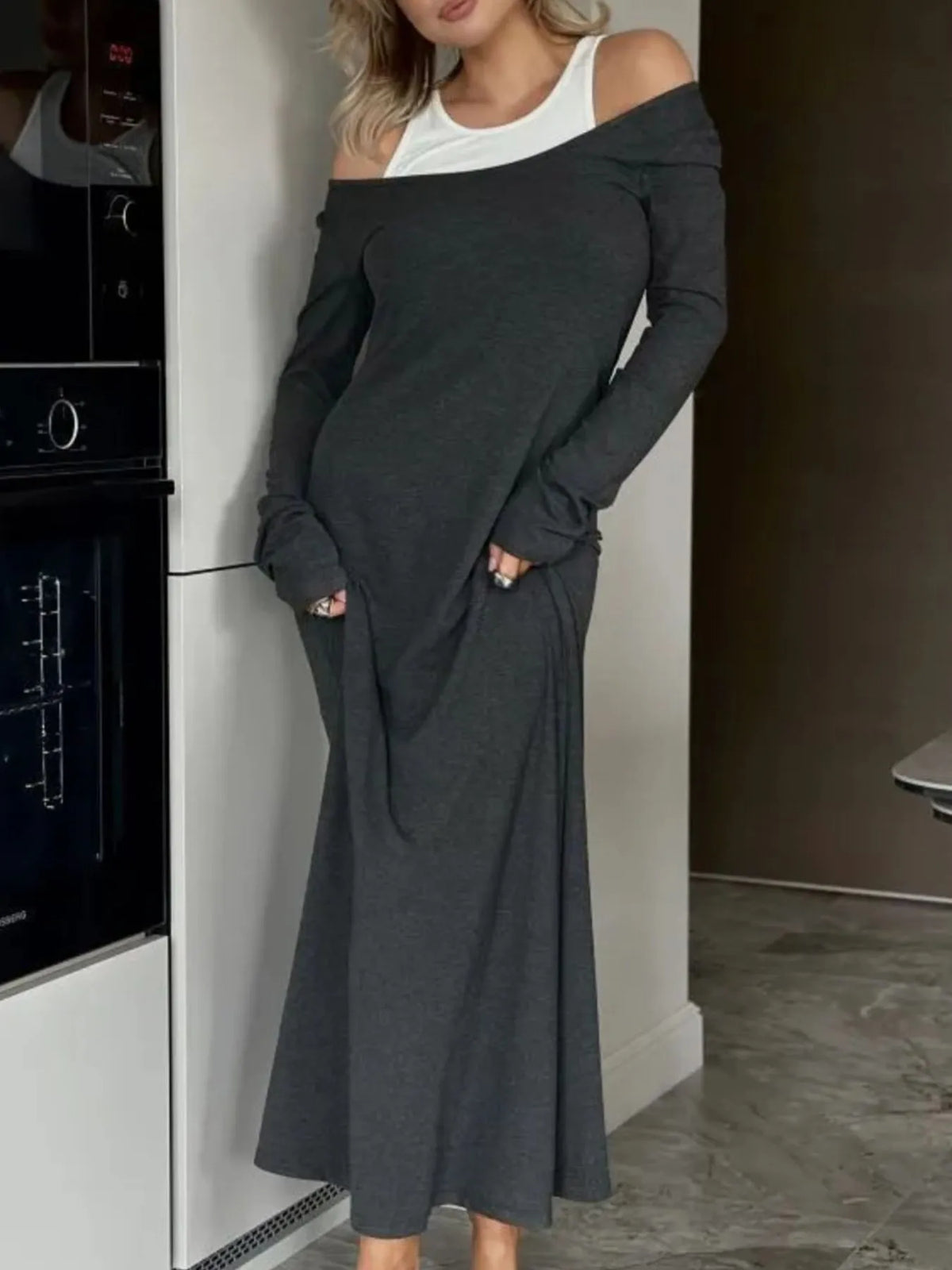 Contrast Long Sleeve Maxi Dress - Ladyez