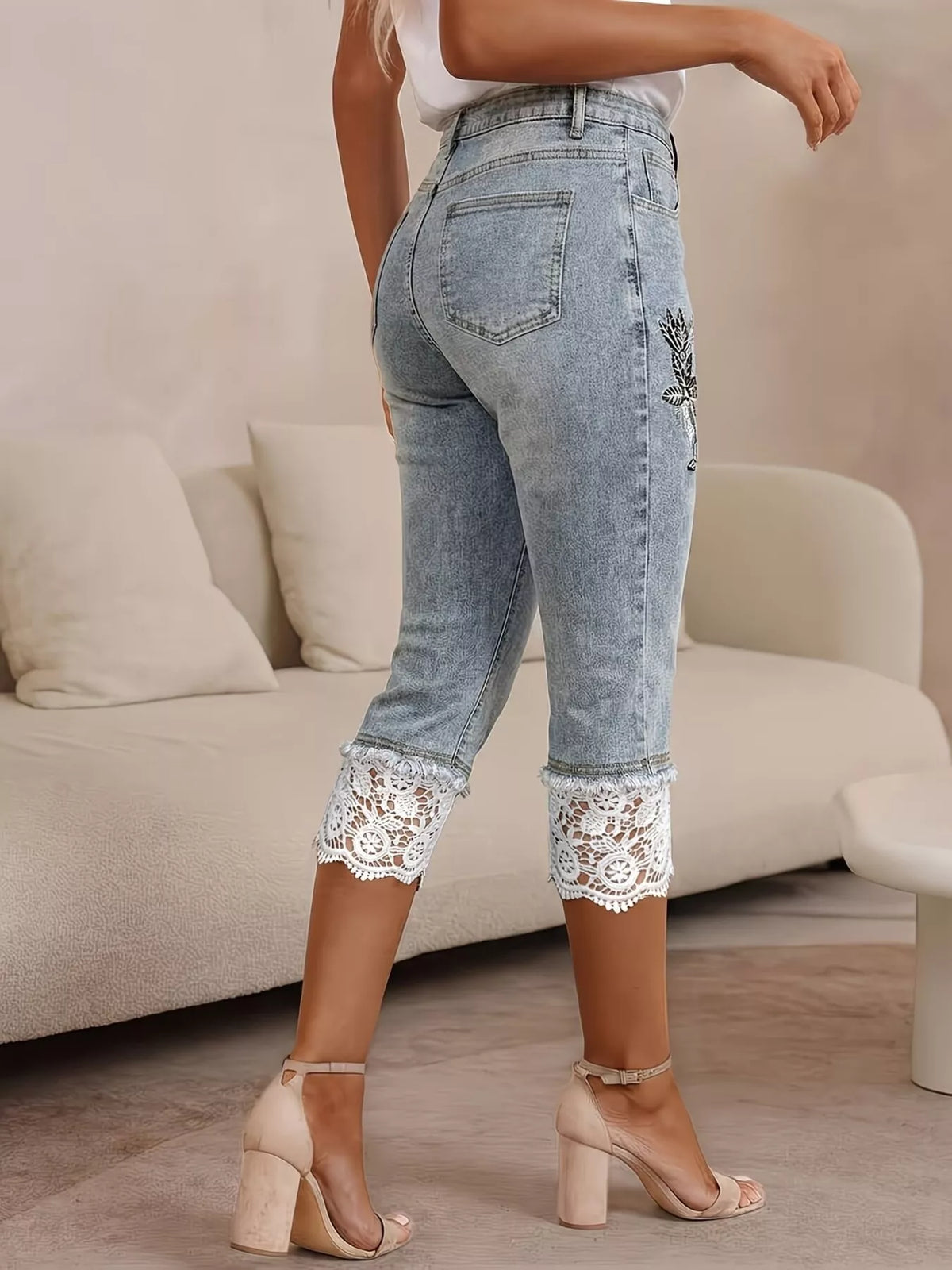 Lace Trimmed Capri Jeans