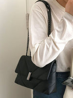 Quilted Chain Shoulder Bag