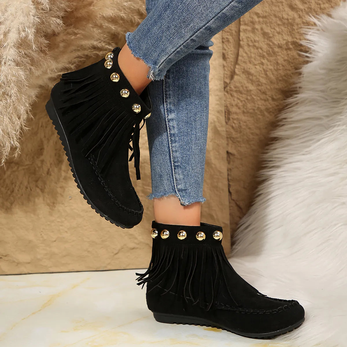 Round Toe Platform Boots - Ladyez