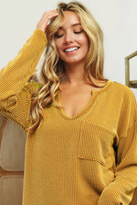 BiBi Wavy Two Tone Rib Notch Neck Patch Pocket Top