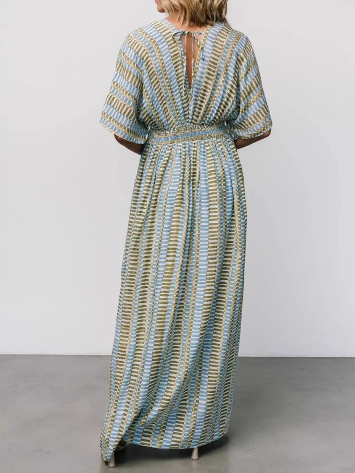 Slit V-Neck Short Sleeve Maxi Dress - Ladyez