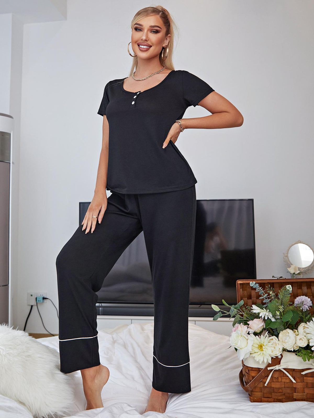 Scoop Neck Top and Elastic Waist Pants Lounge Set - Ladyez