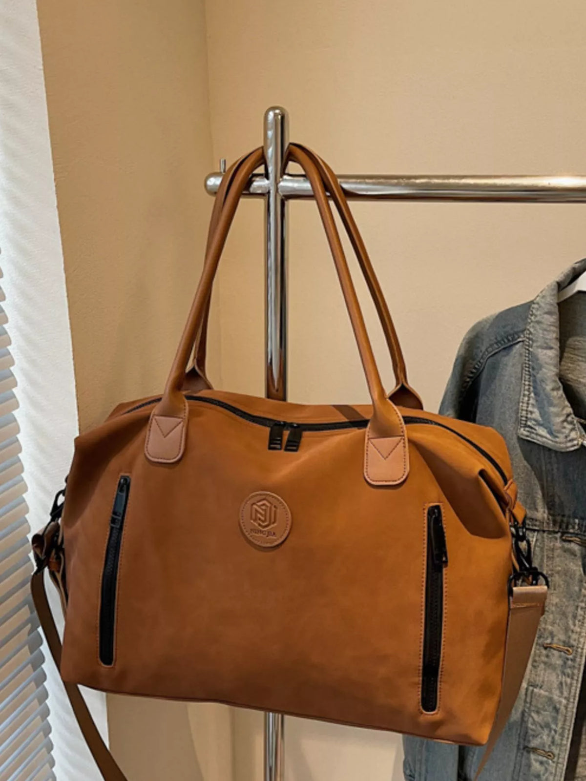 Adjustable Shoulder Strap Travel Duffel Bag