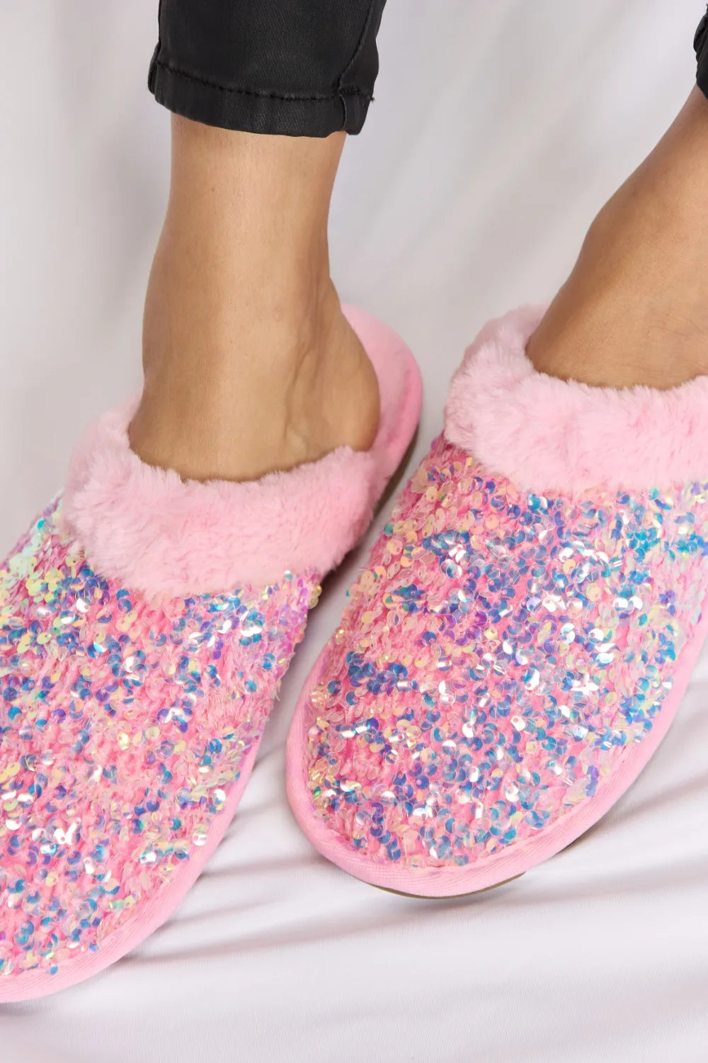 Forever Link Sequin Plush Round Toe Slippers - Ladyez