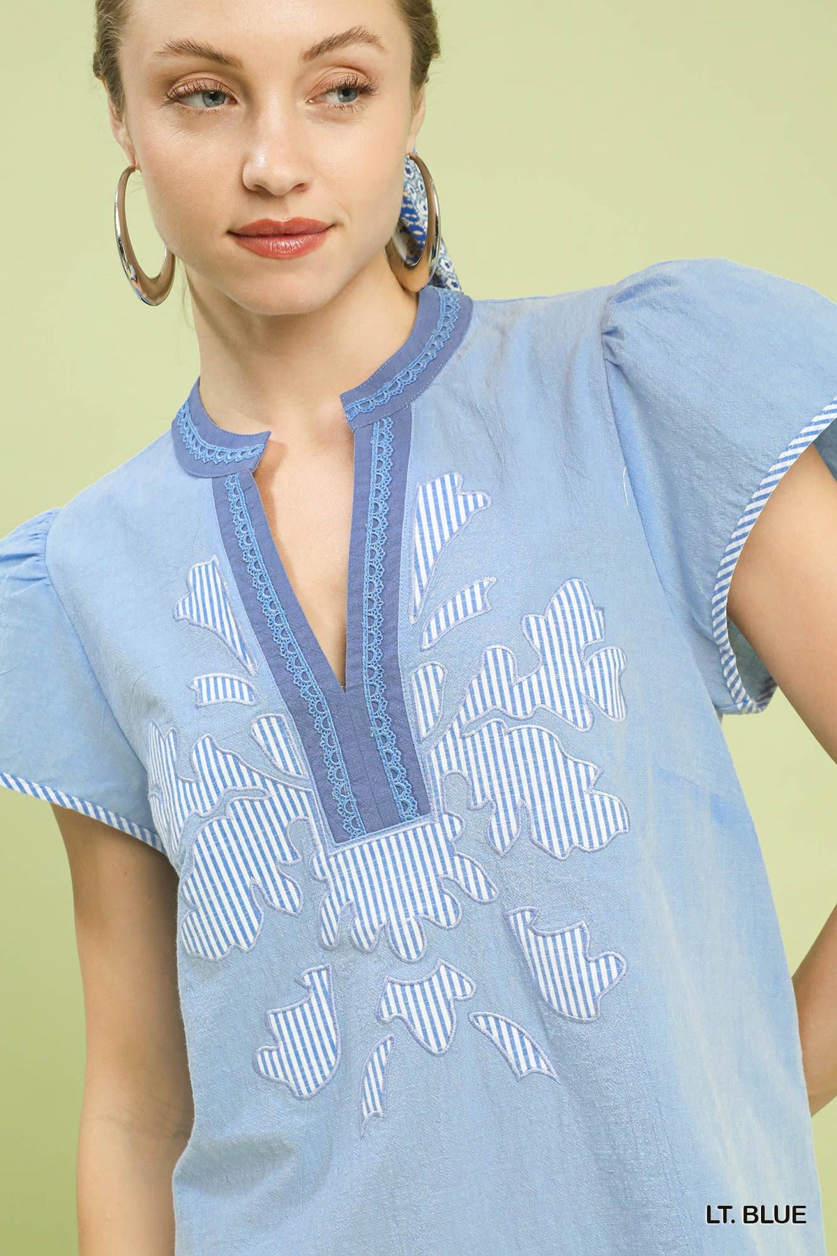 Umgee Abstract Applique Split Neck Top