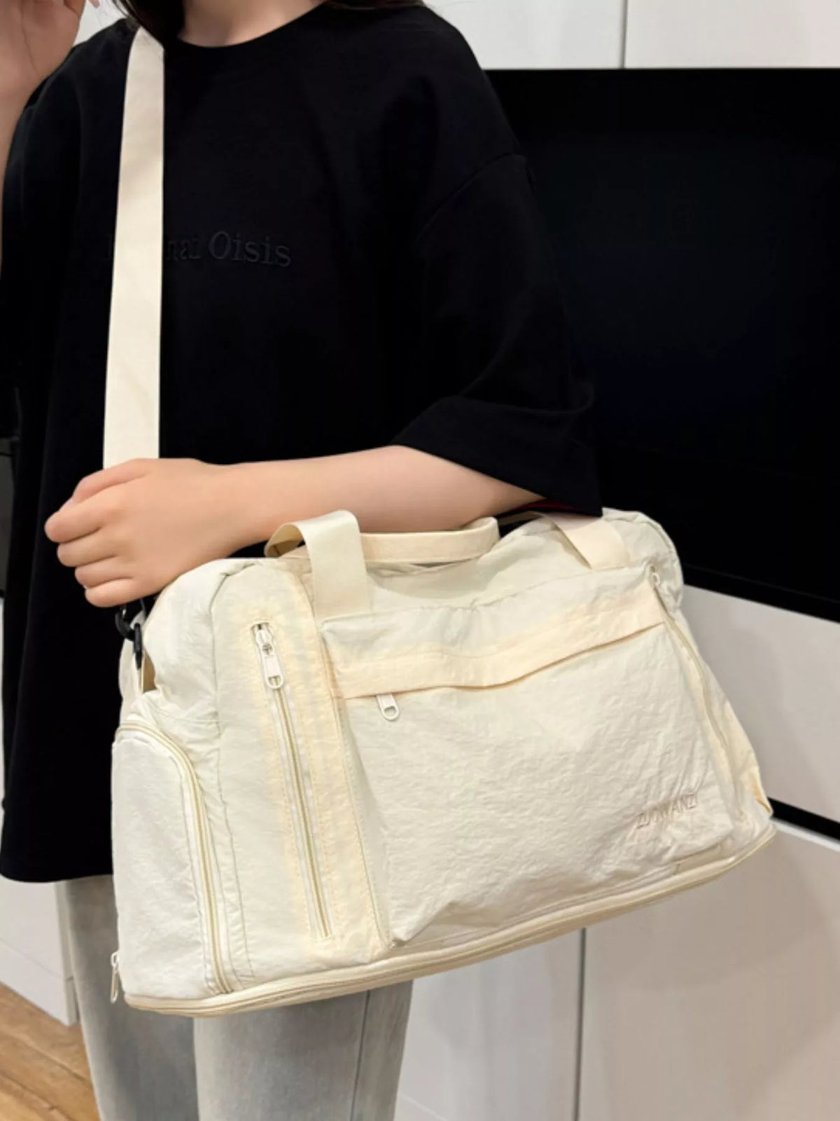 Lightweight Travel Bag with Shoulder Strap