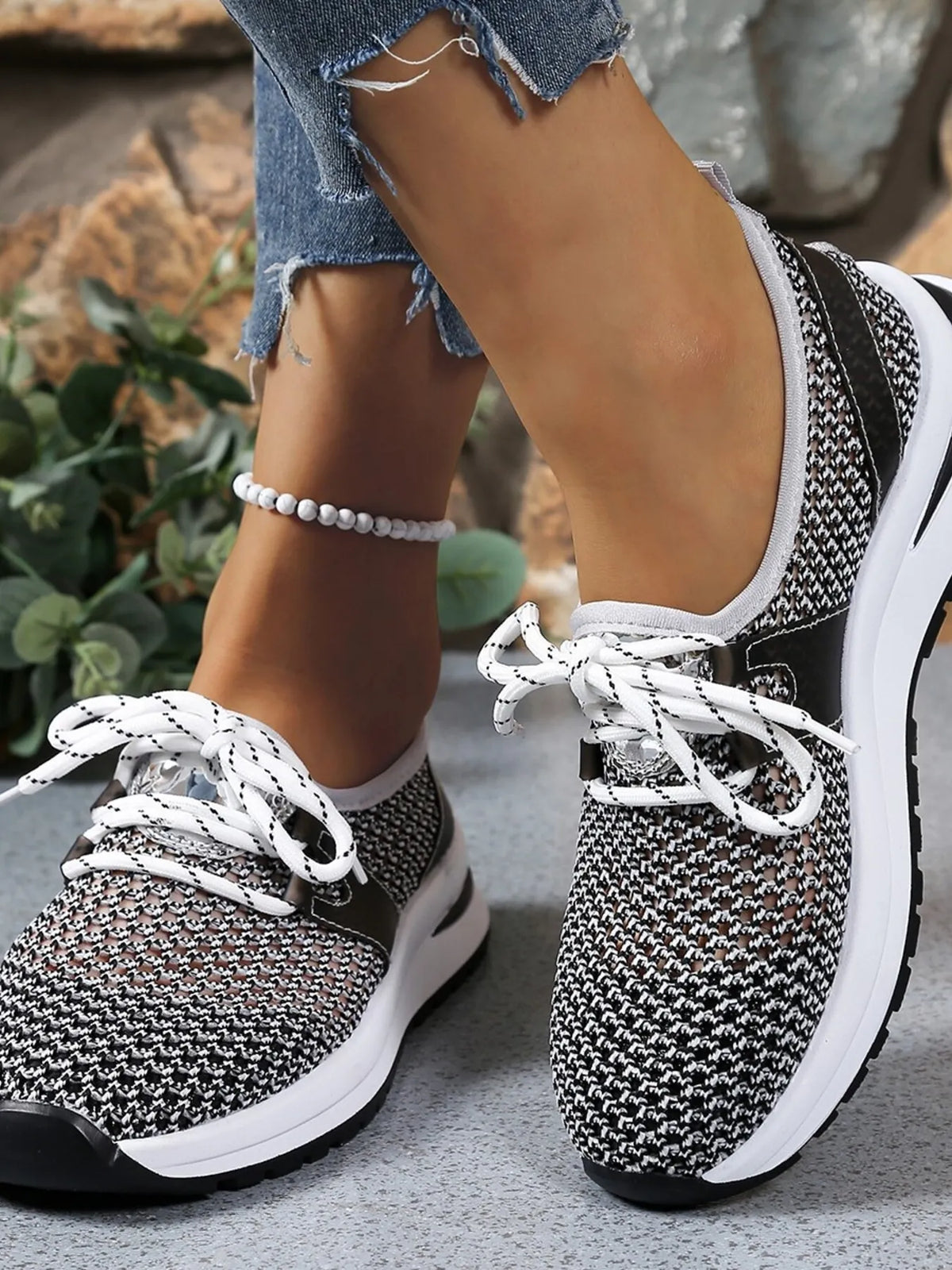 Mesh Breathable Lace Up Athletic - Ladyez