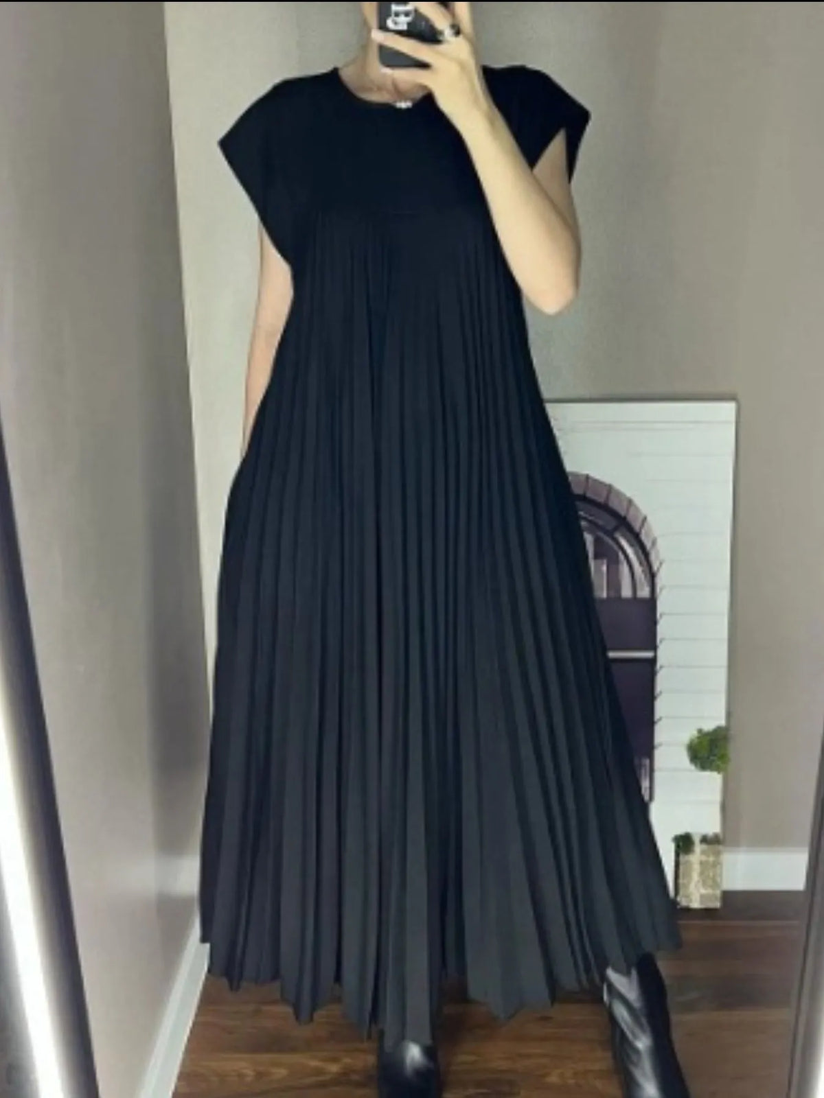 Full Size Pleated Round Neck Maxi Dress Plus Size - Ladyez