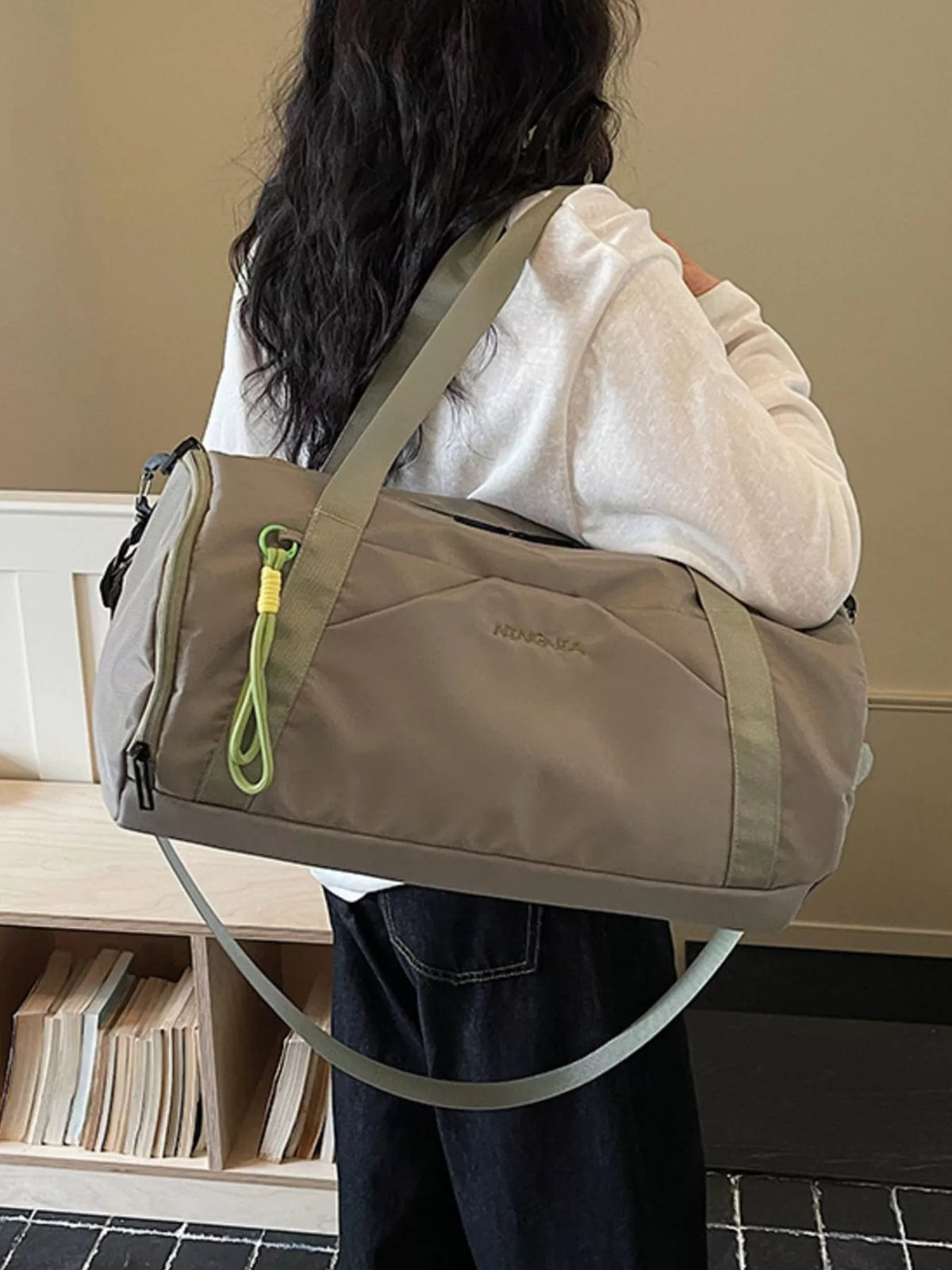 Lightweight Nylon Travel Bag