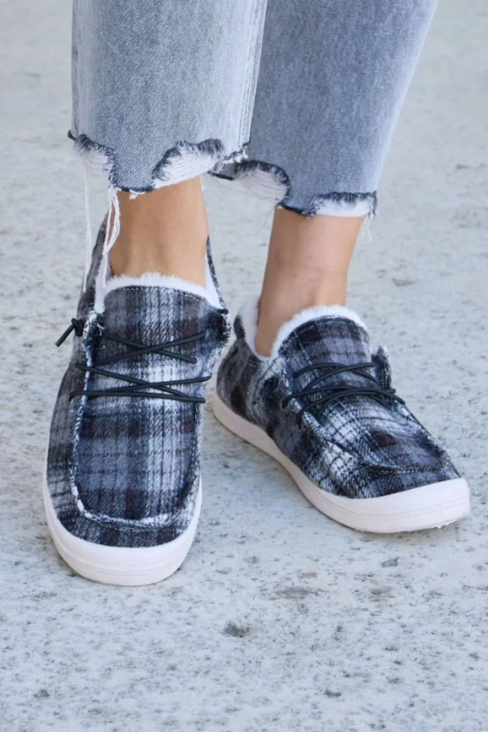 Forever Link Plaid Plush Flat Sneakers - Ladyez
