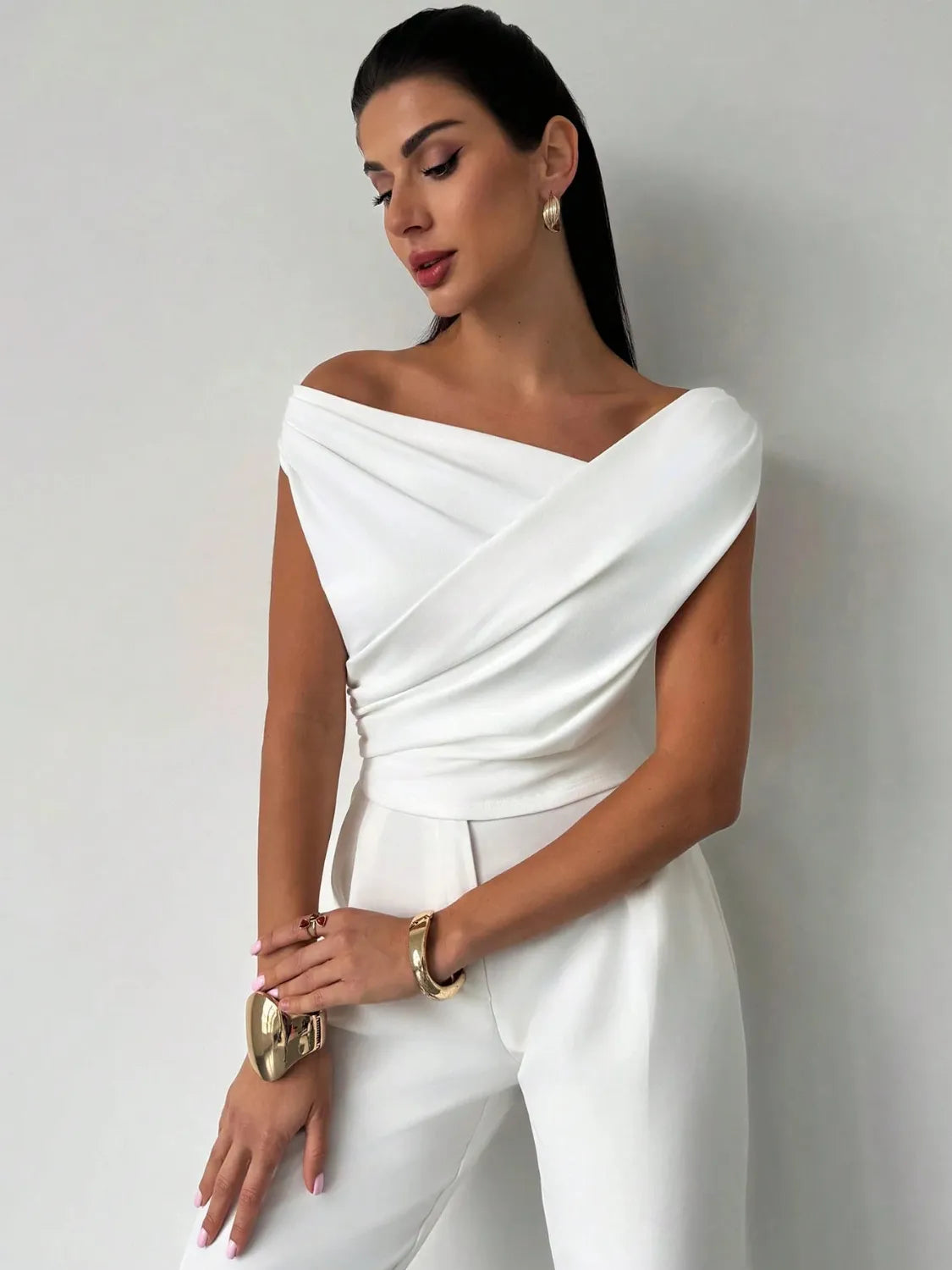 Asymmetrical Ruched Short Sleeve Top - Ladyez