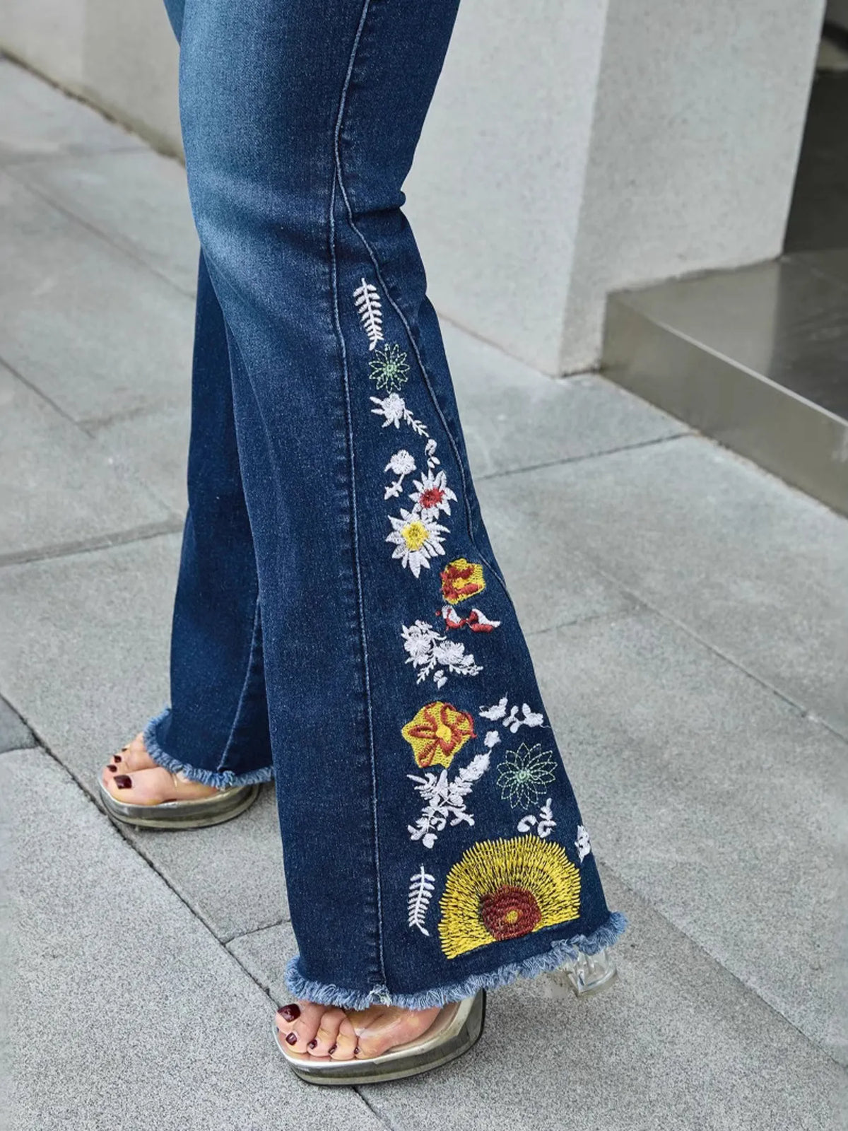 Raw Hem Embroidered High Waist Jeans - Ladyez