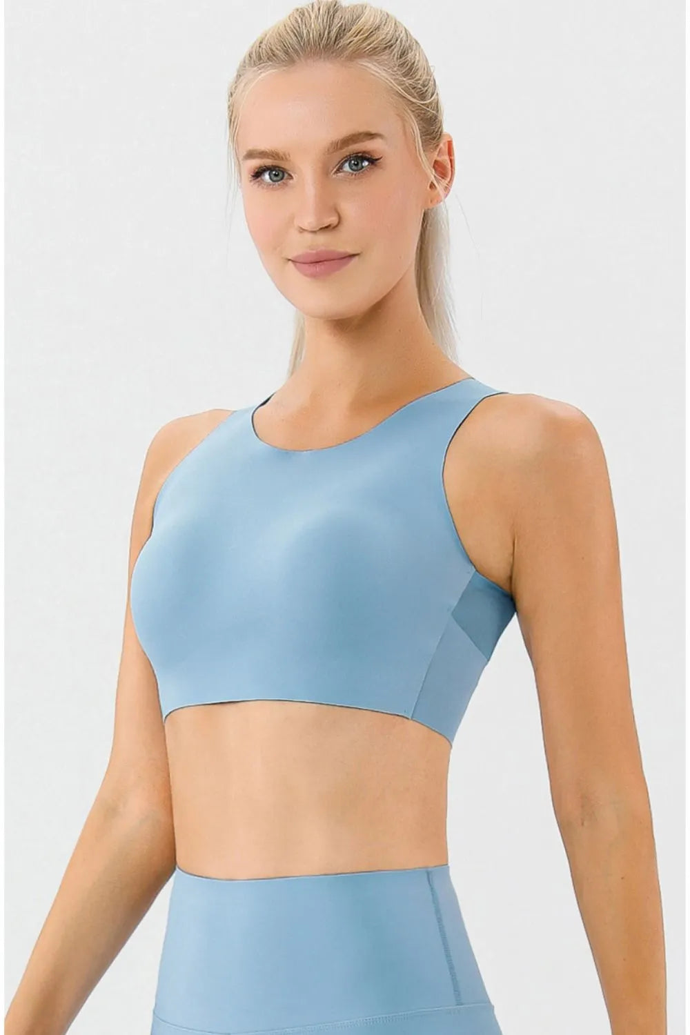 Round Neck Wide Strap Active Bra - Ladyez